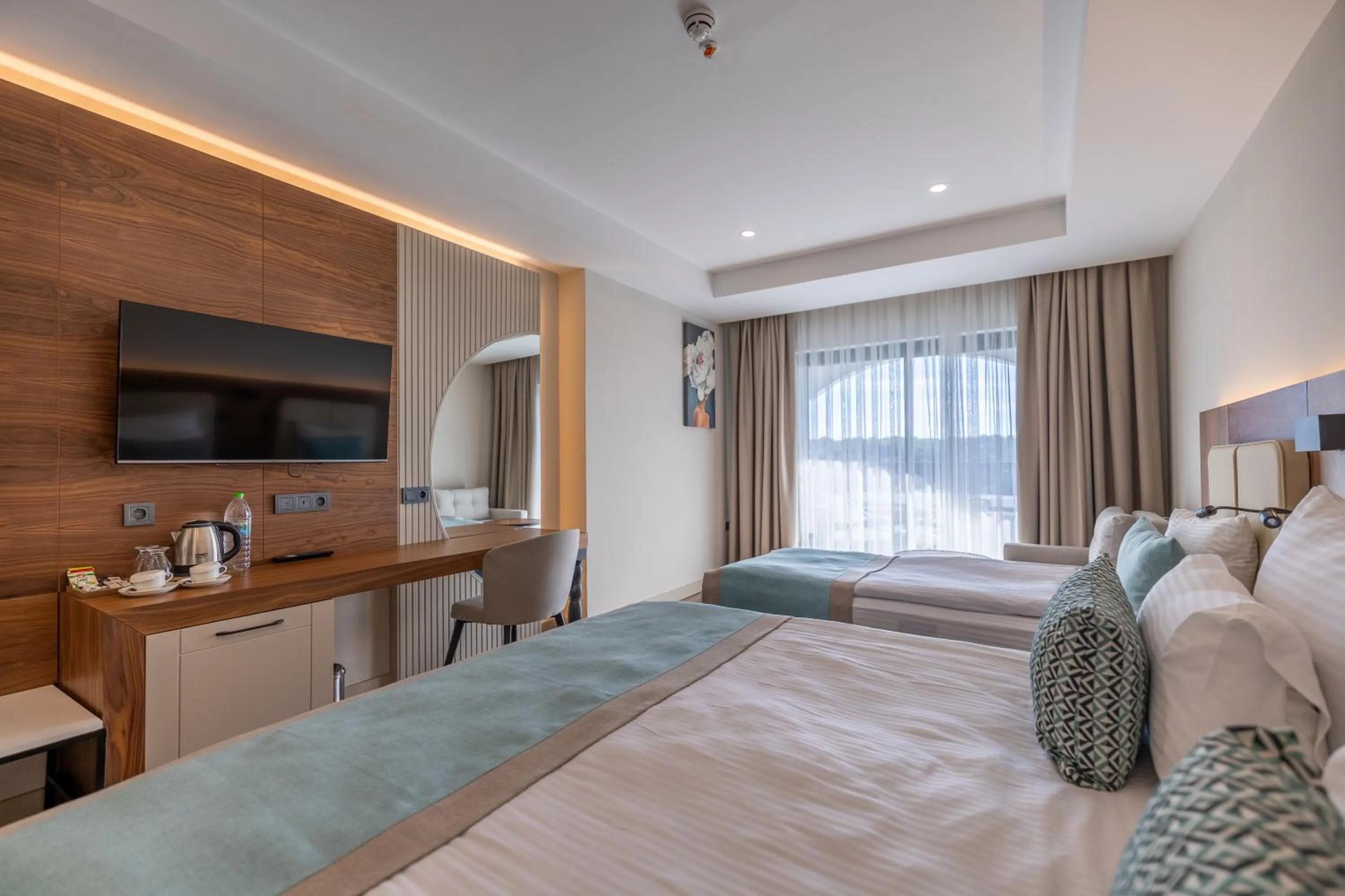 Bed in Side Moon Palace Hotel