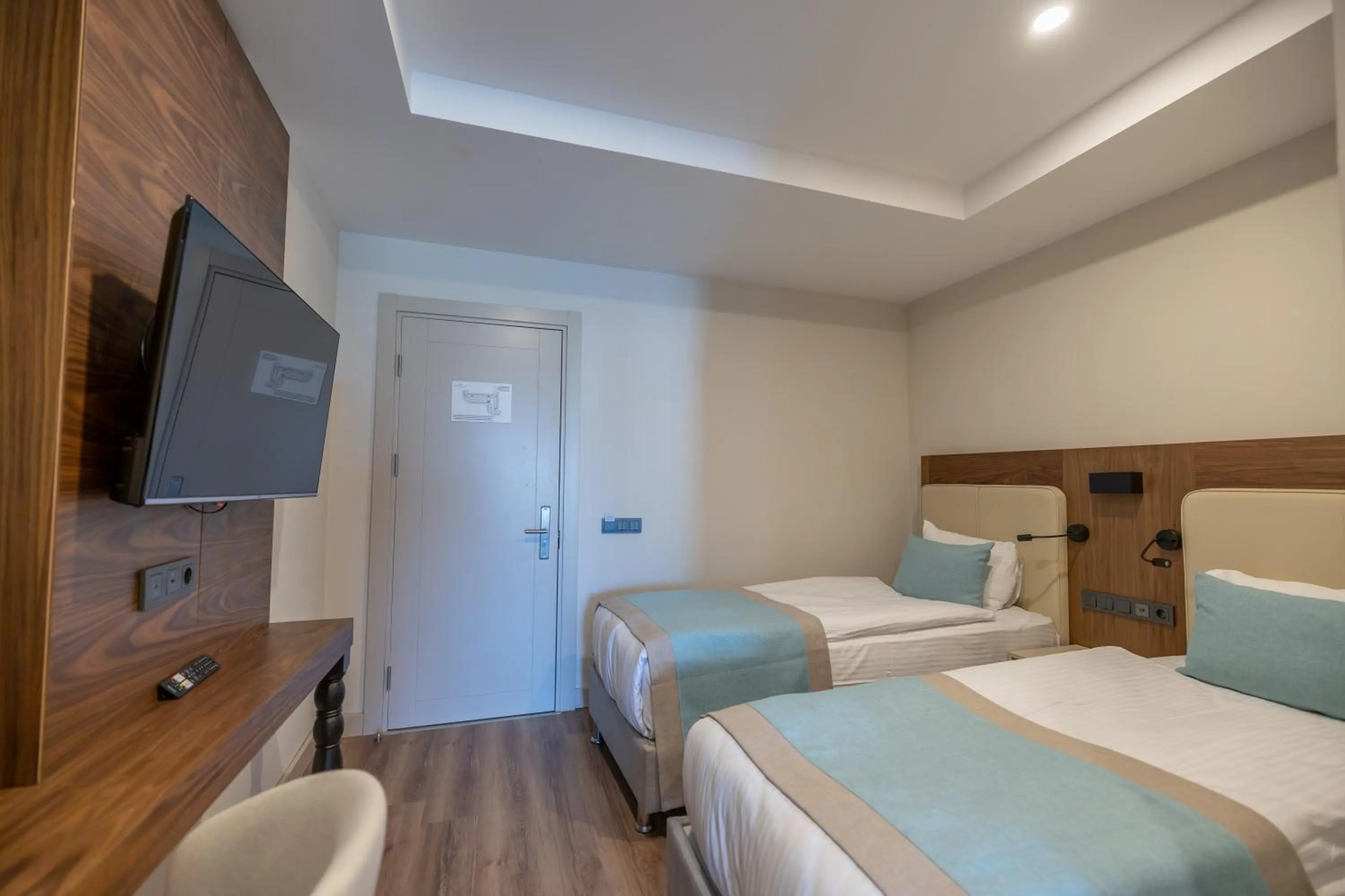 Bed in Side Moon Palace Hotel