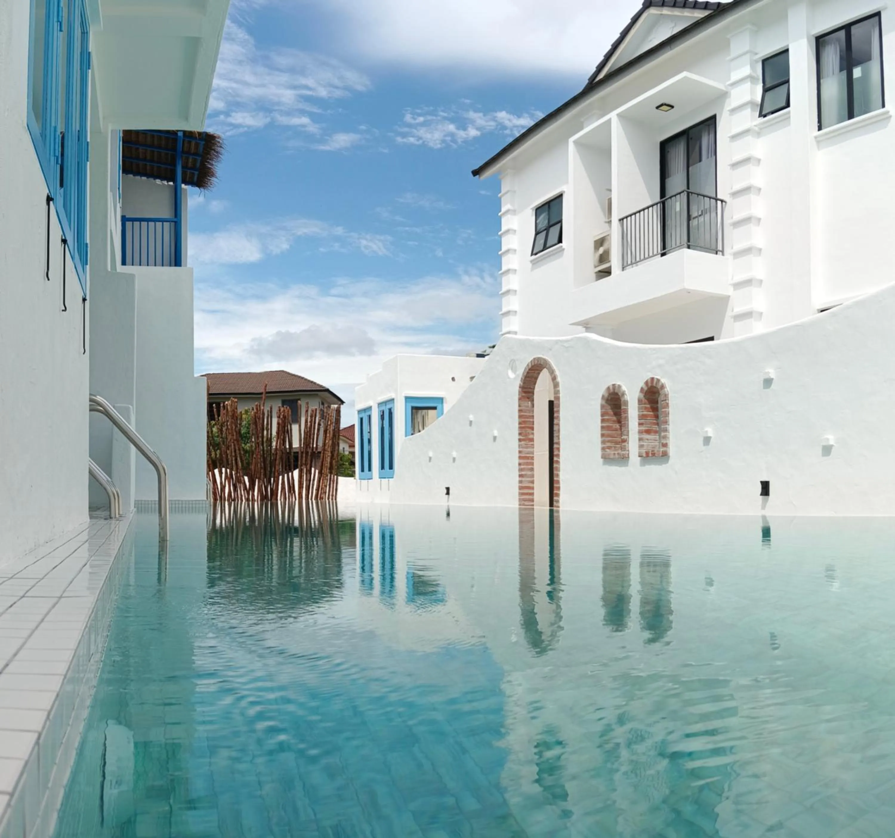Ipoh Santorini Hideaway - Hotel Inspired