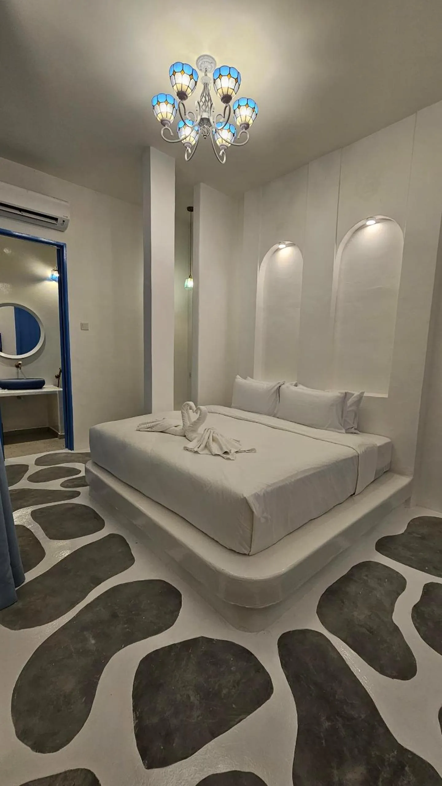 Ipoh Santorini Hideaway - Hotel Inspired