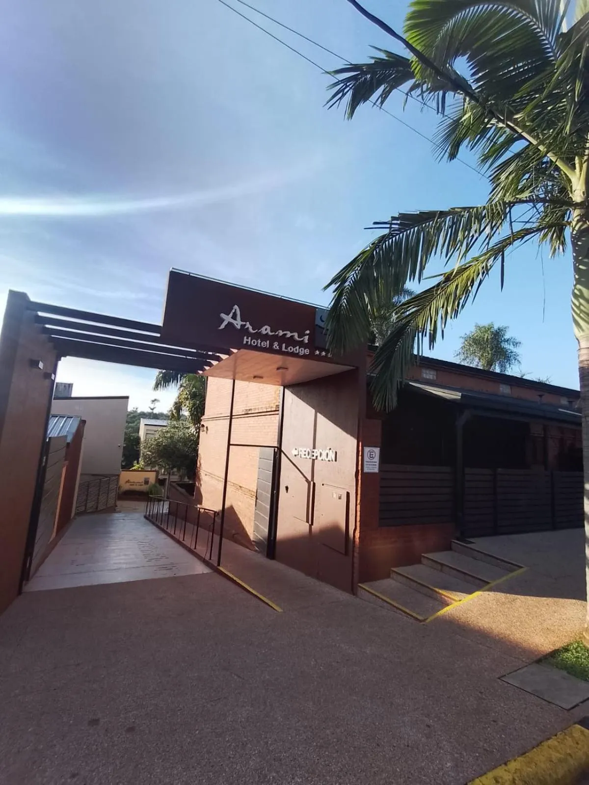 Property building in ARAMI HOTEL & LODGE