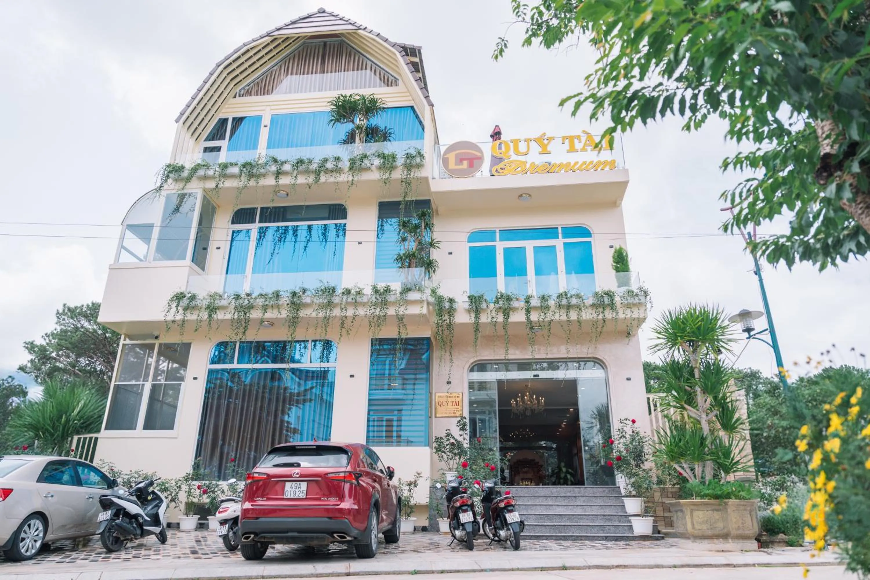 Property building in Quy Tai Premium Hotel