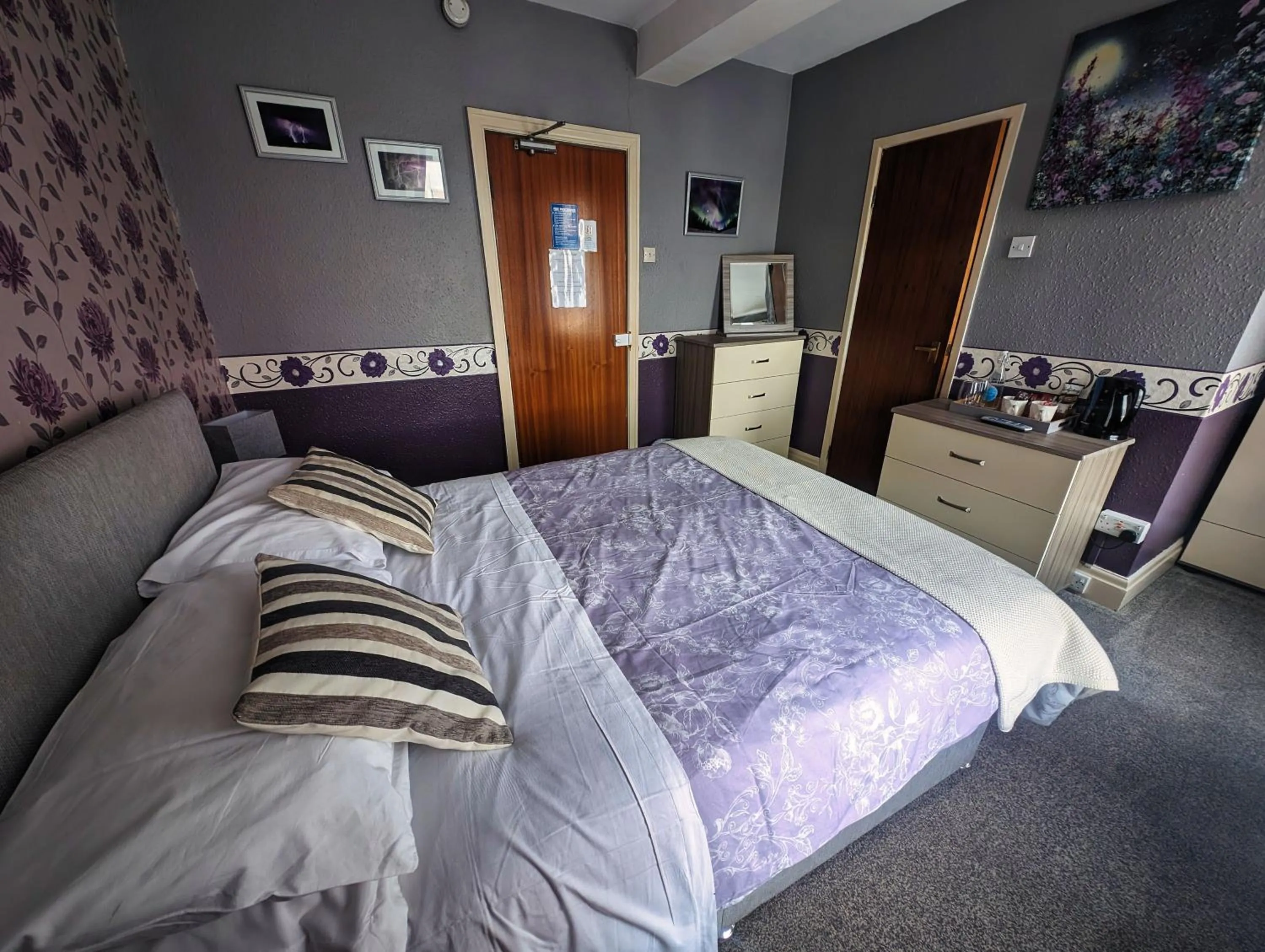 Bedroom, Bed in Hesketh Hotel