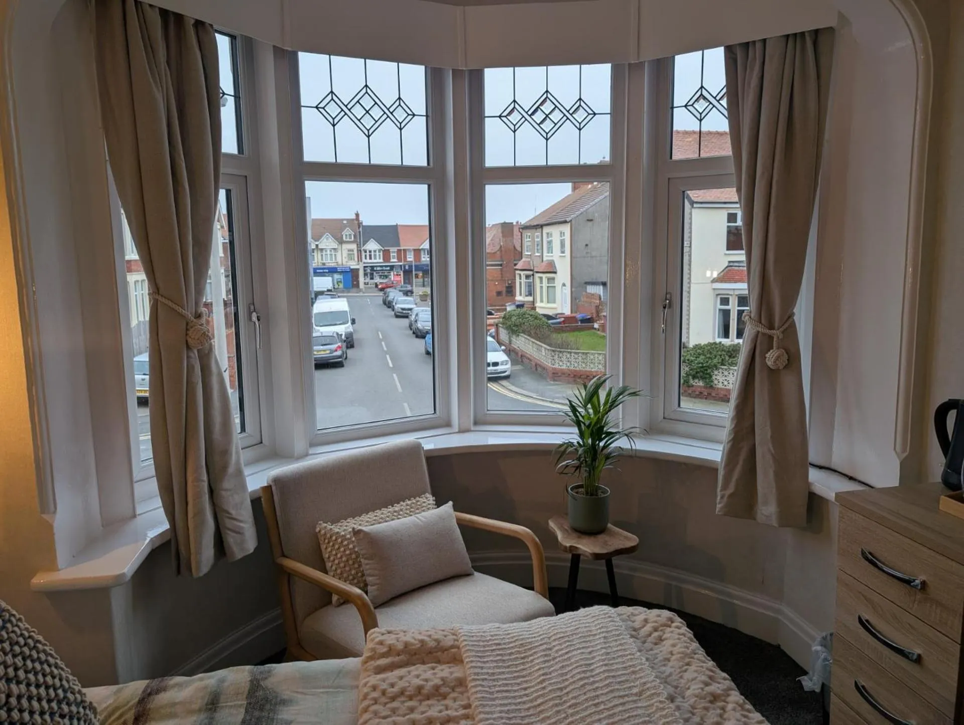 View (from property/room), Bed in Hesketh Hotel