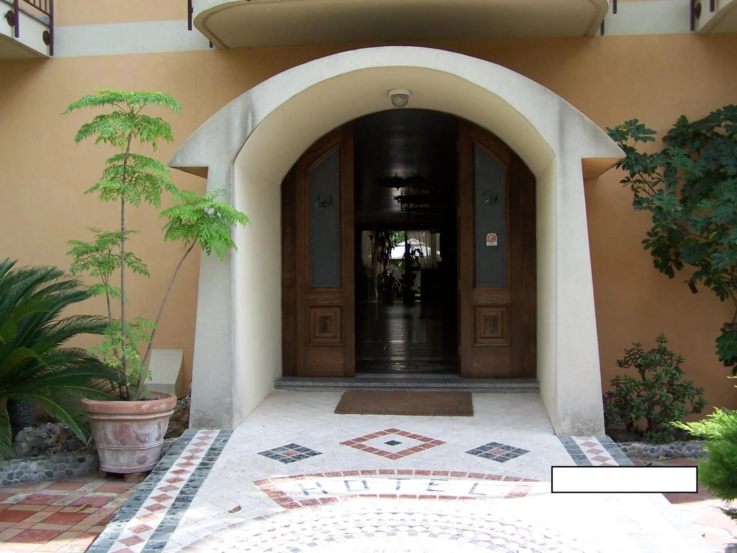 Facade/entrance in Hotel Nautilus