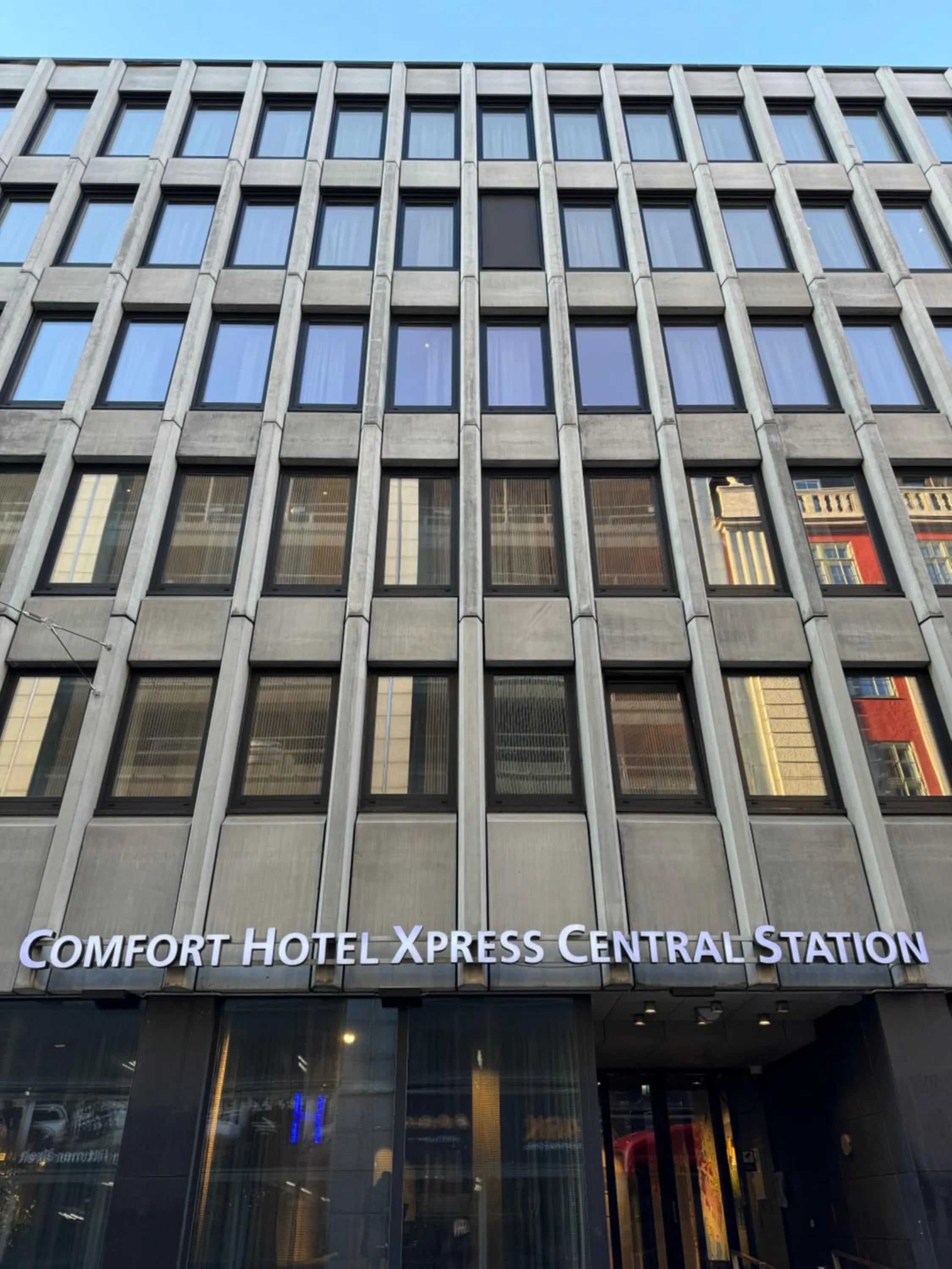 Property building in Comfort Hotel Xpress Central Station