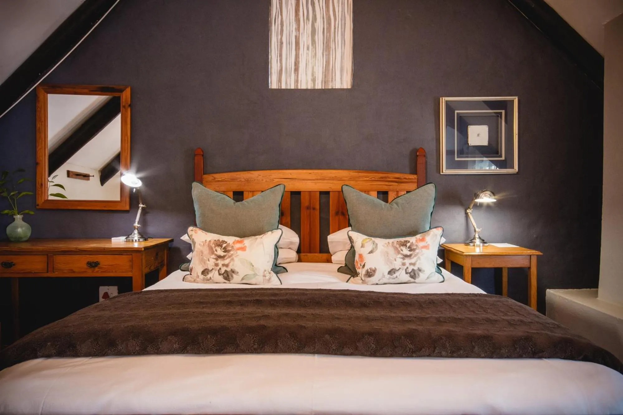 Shower, Bed in Cypress Cottage Guest House