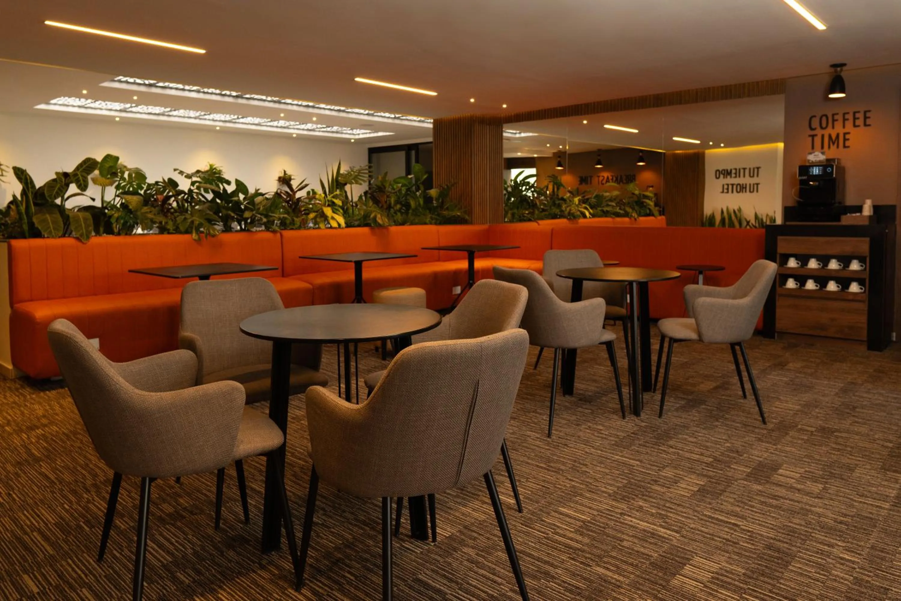 Seating area in Hotel ByHours Las Américas