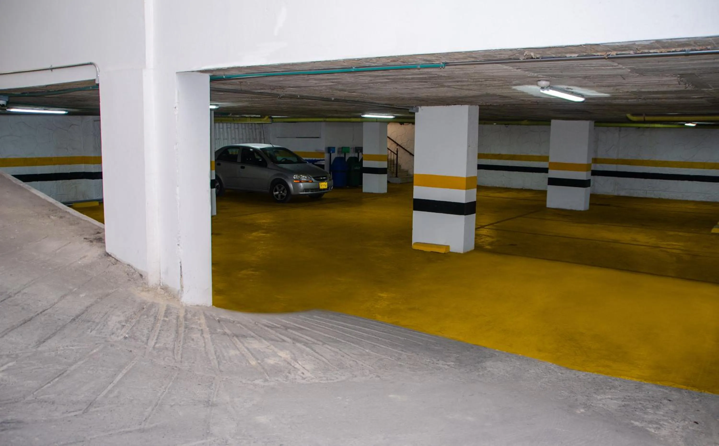 Parking in Hotel ByHours Las Américas