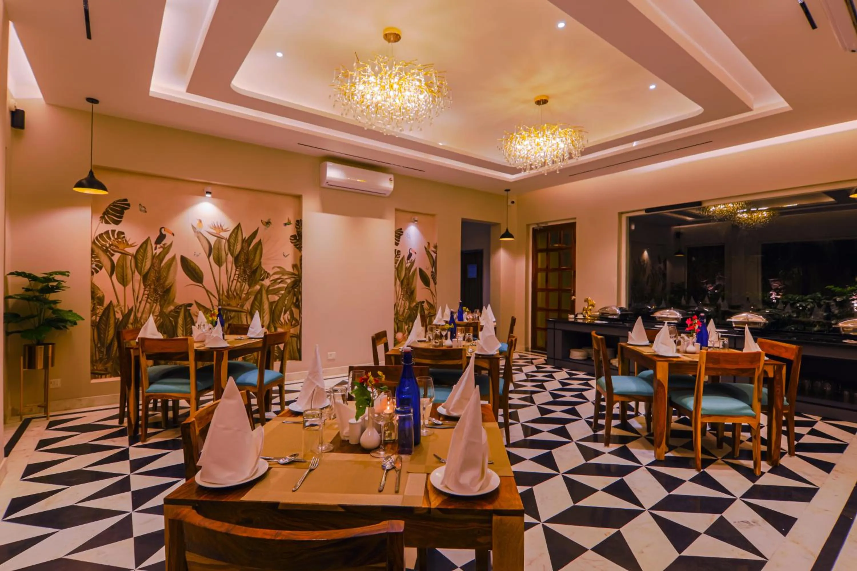 Restaurant/places to eat in Ananyamaya nature lodge