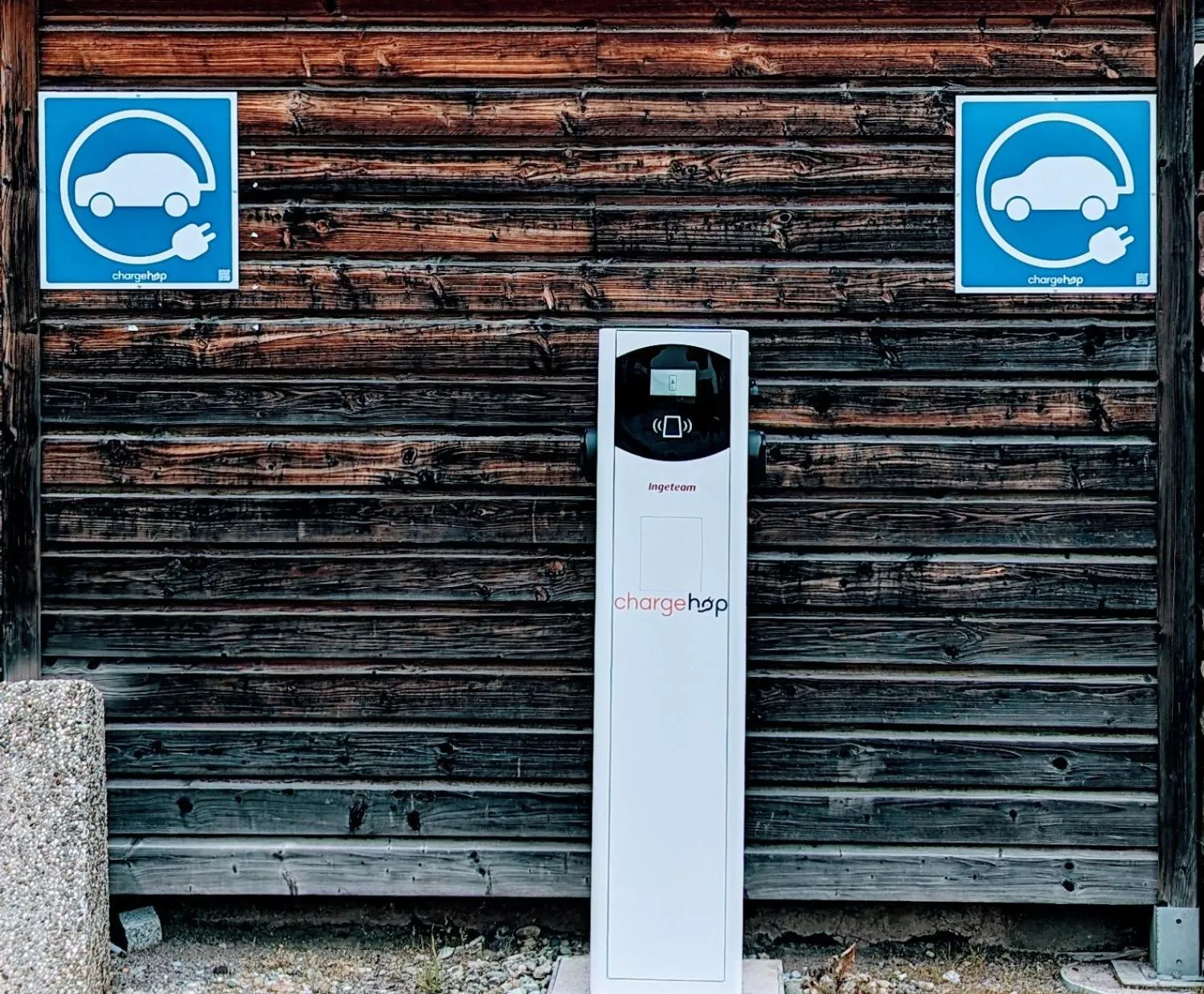 Parking in Hôtel Le Dormeur