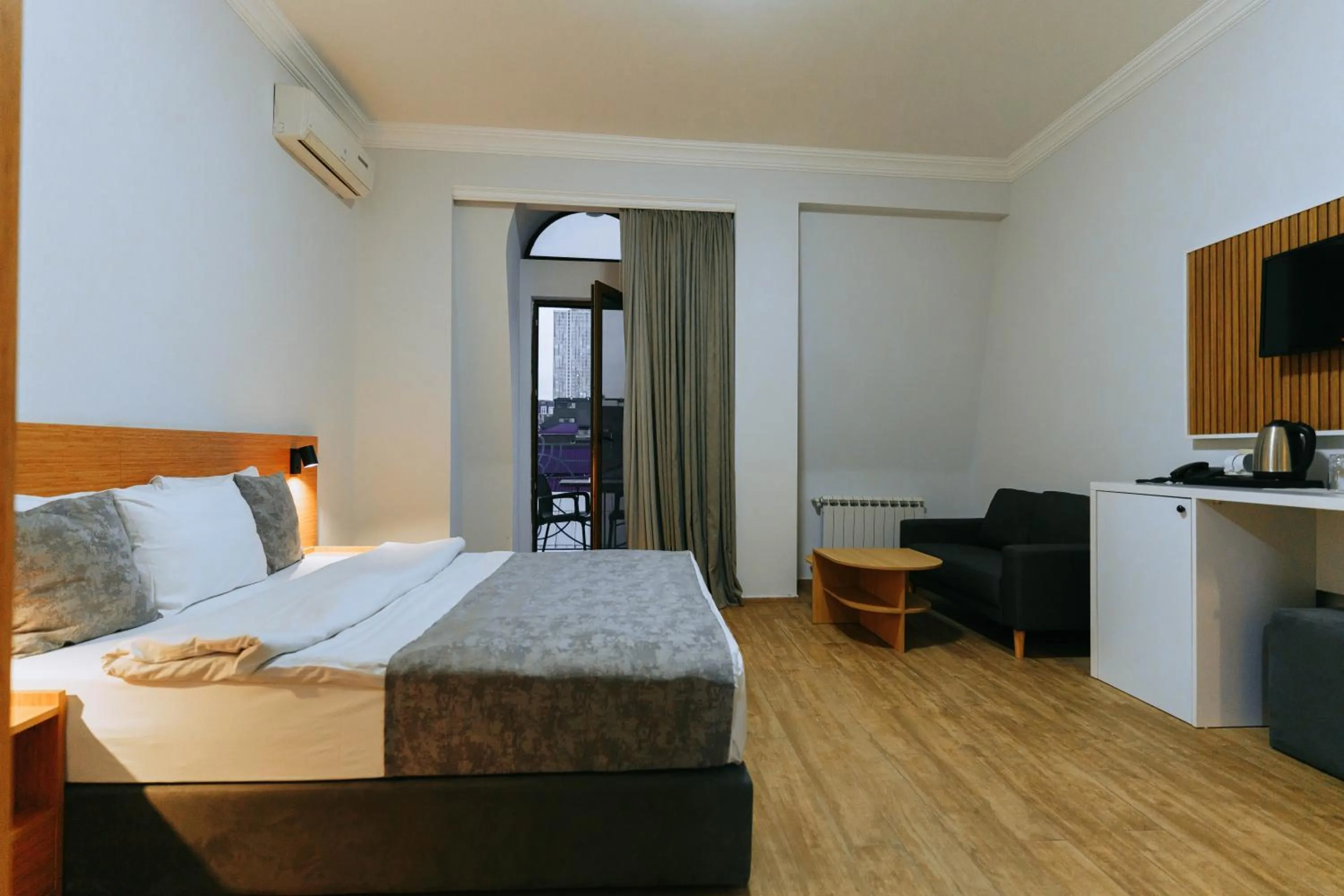 Photo of the whole room, Bed in Hotel Old Town