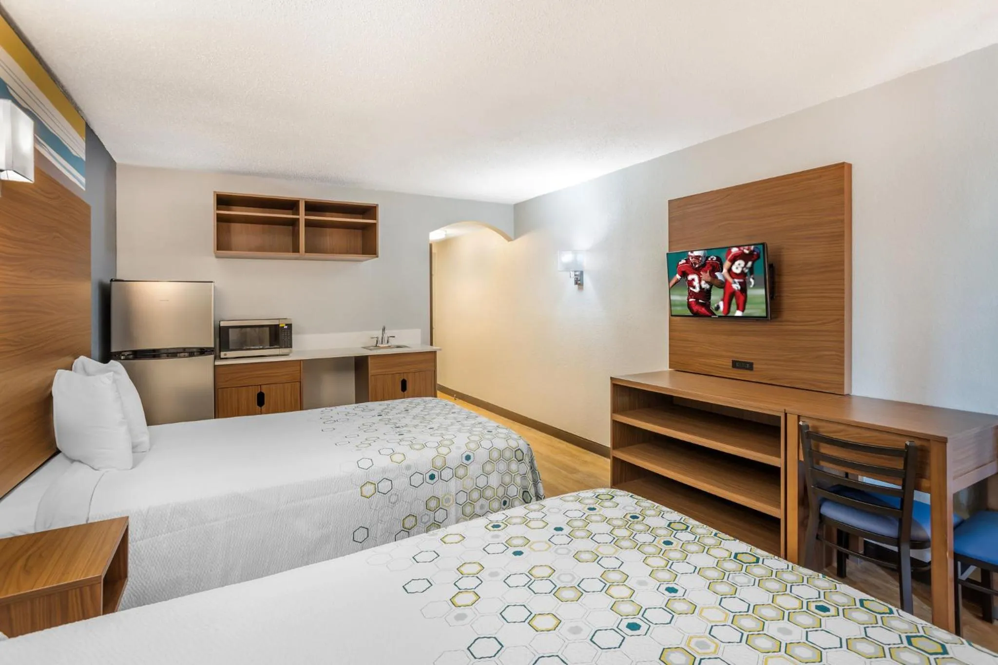 Photo of the whole room, Bed in HomeTowne Studios by Red Roof Lancaster