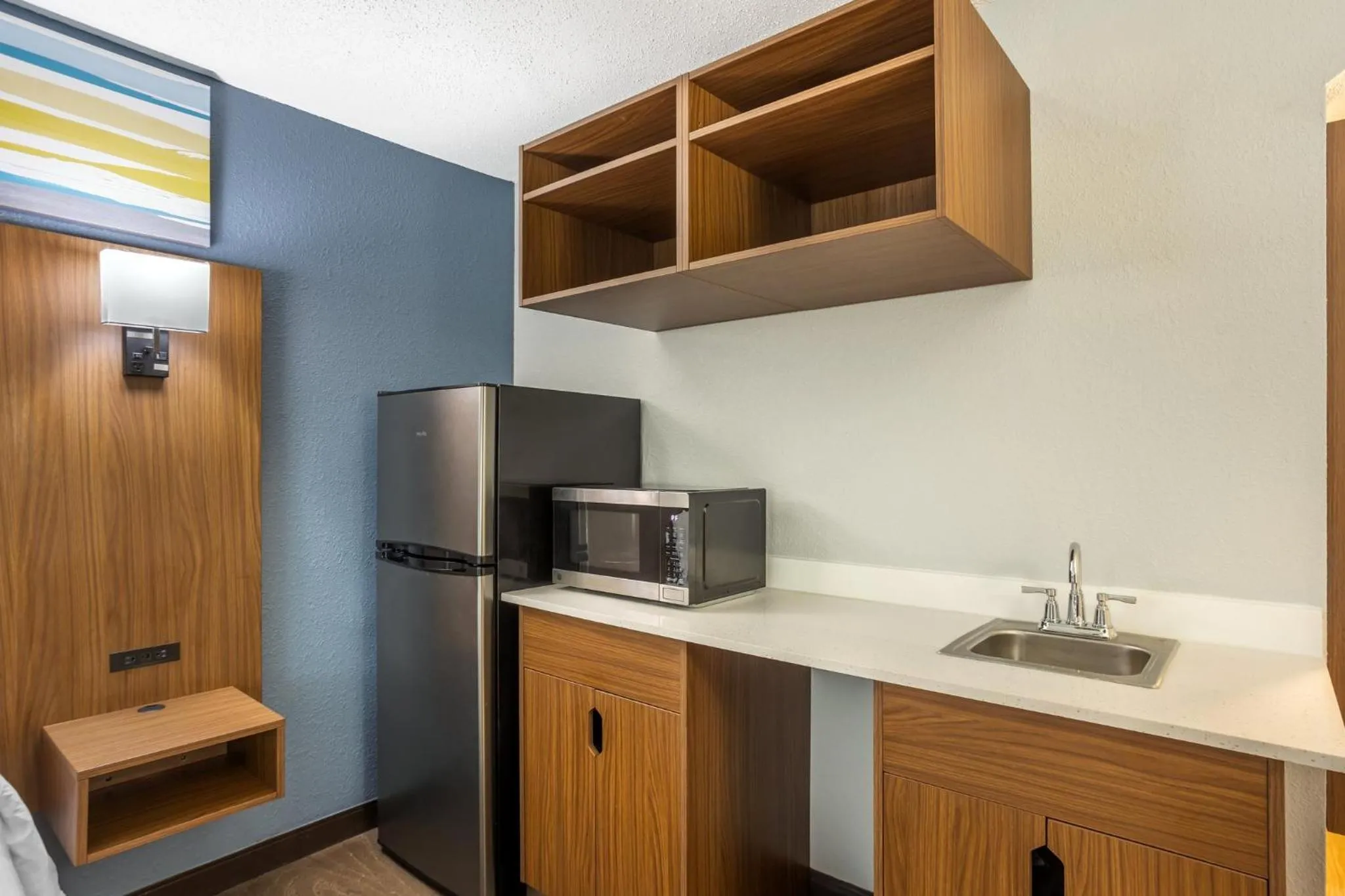 Photo of the whole room in HomeTowne Studios by Red Roof Lancaster