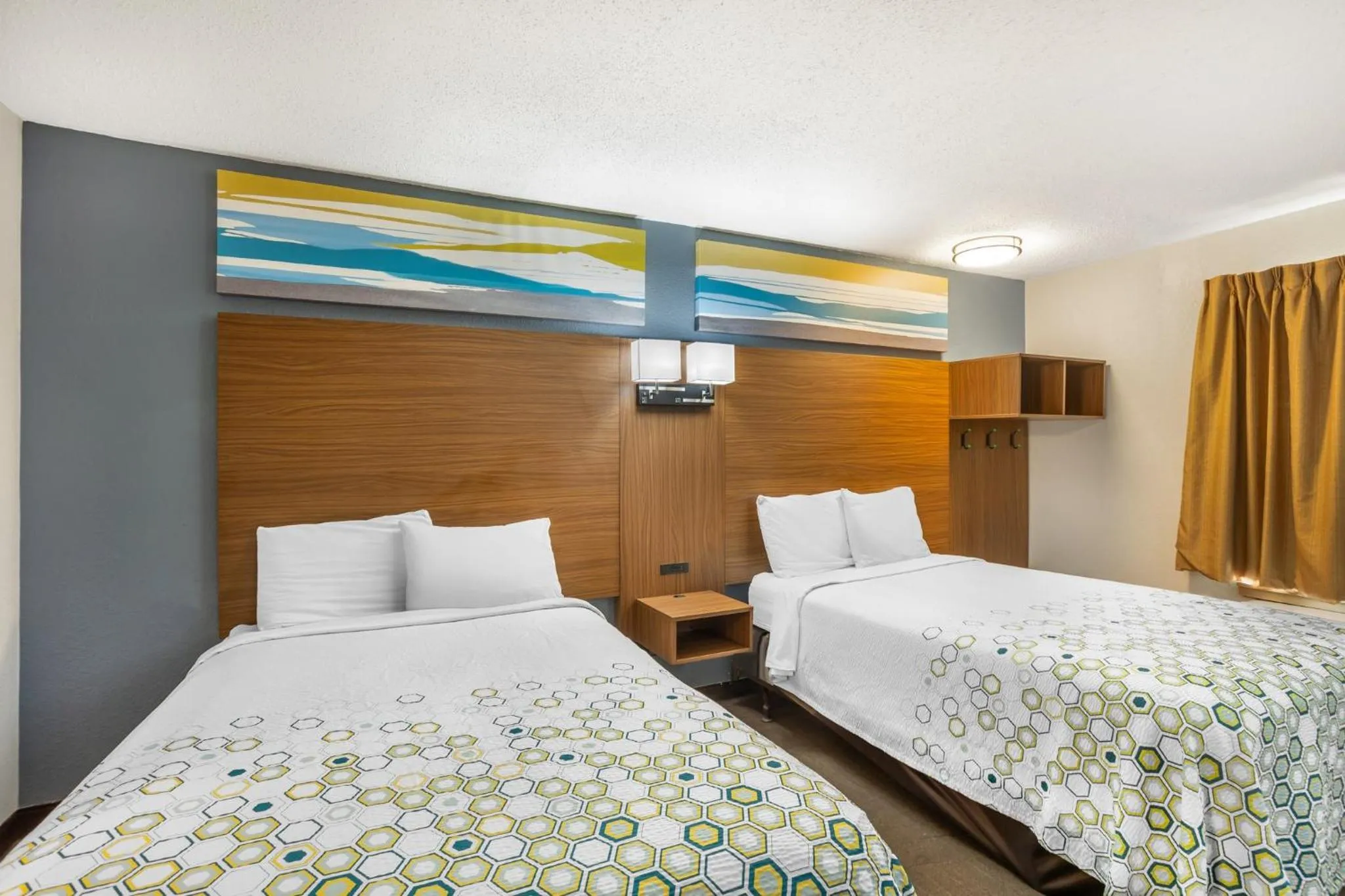 Photo of the whole room, Bed in HomeTowne Studios by Red Roof Lancaster