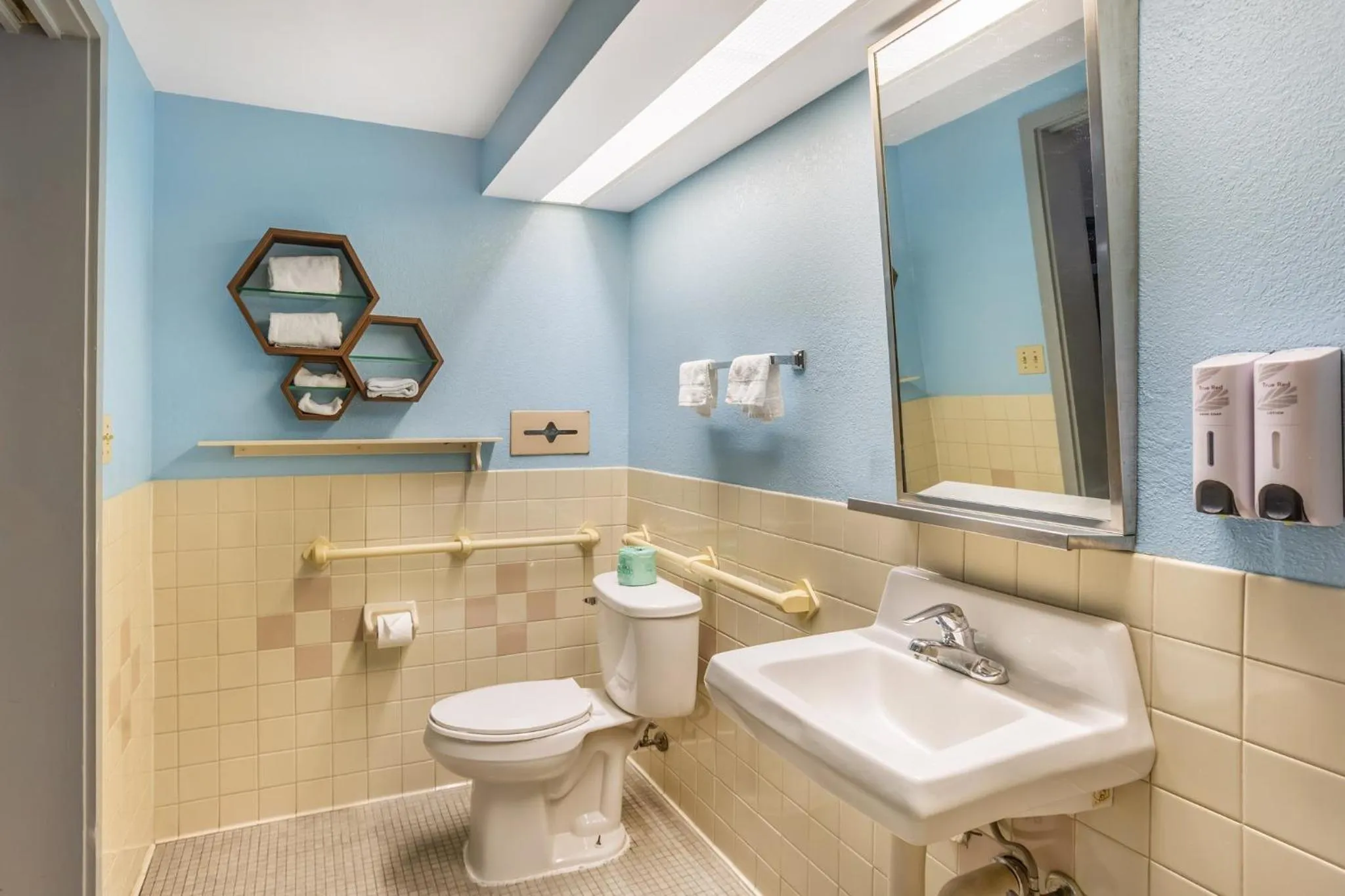 Bathroom in HomeTowne Studios by Red Roof Lancaster