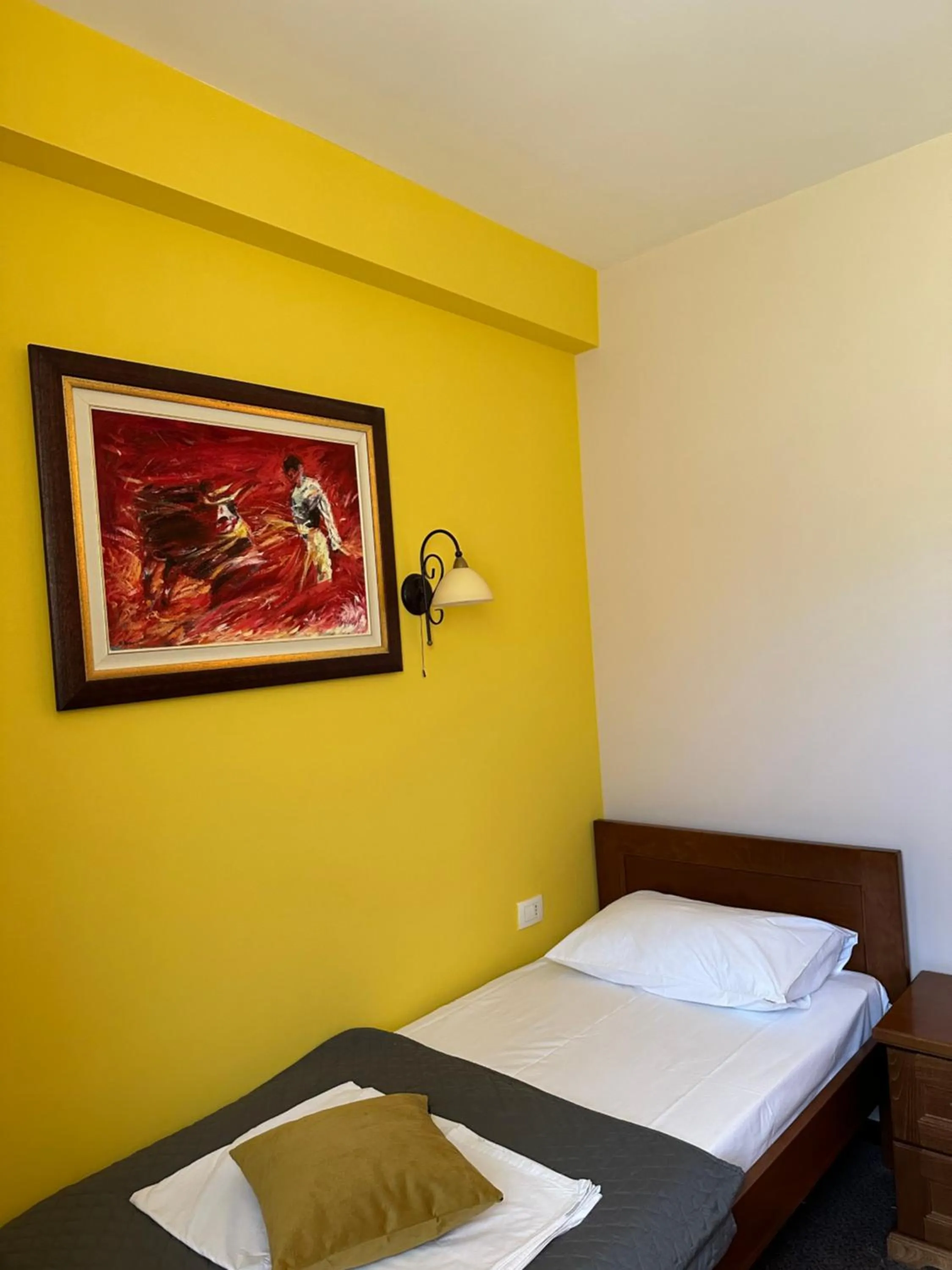 Bed in Hotel Monte Rosa