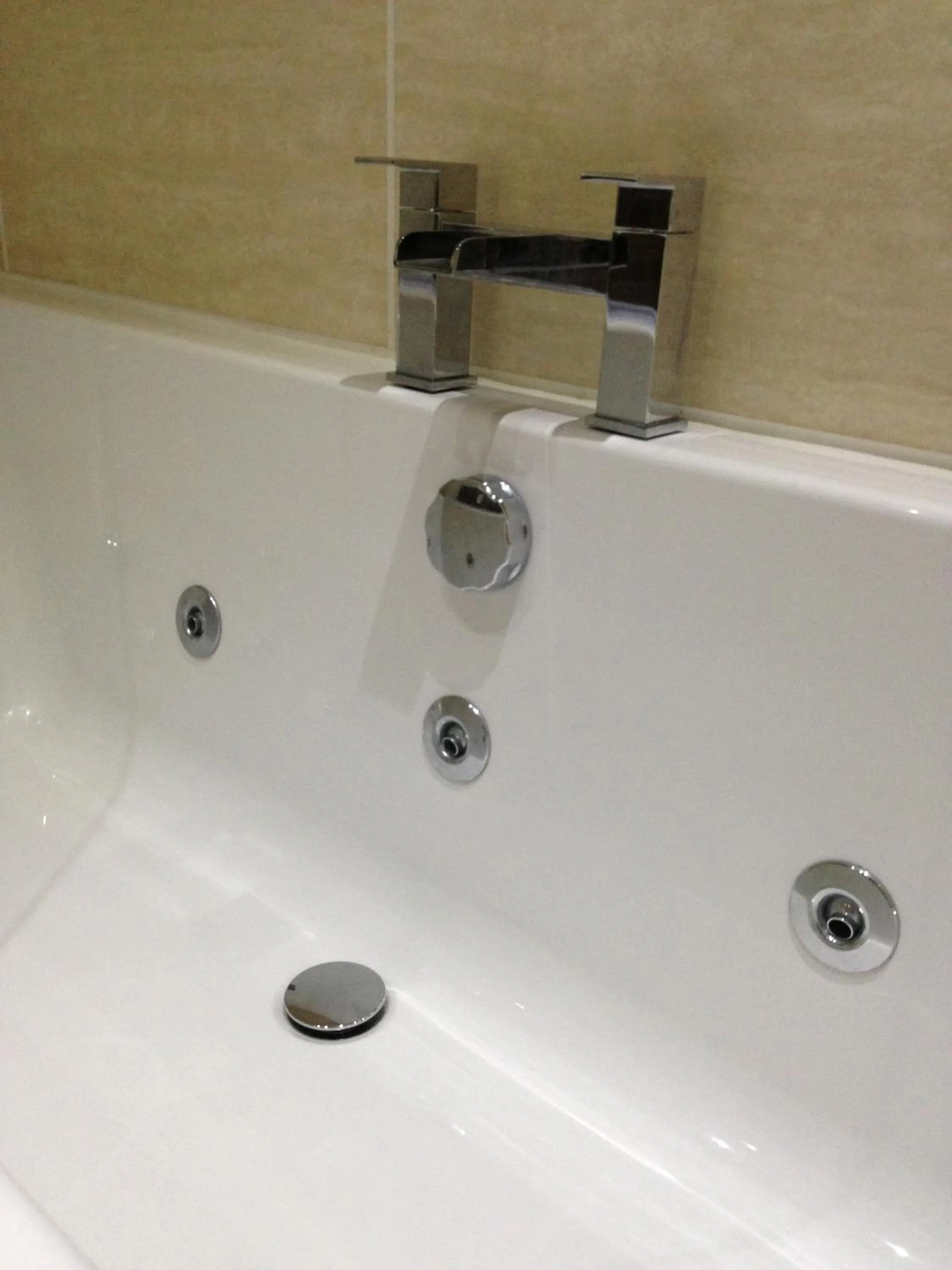 Bathroom in Healey House Hotel