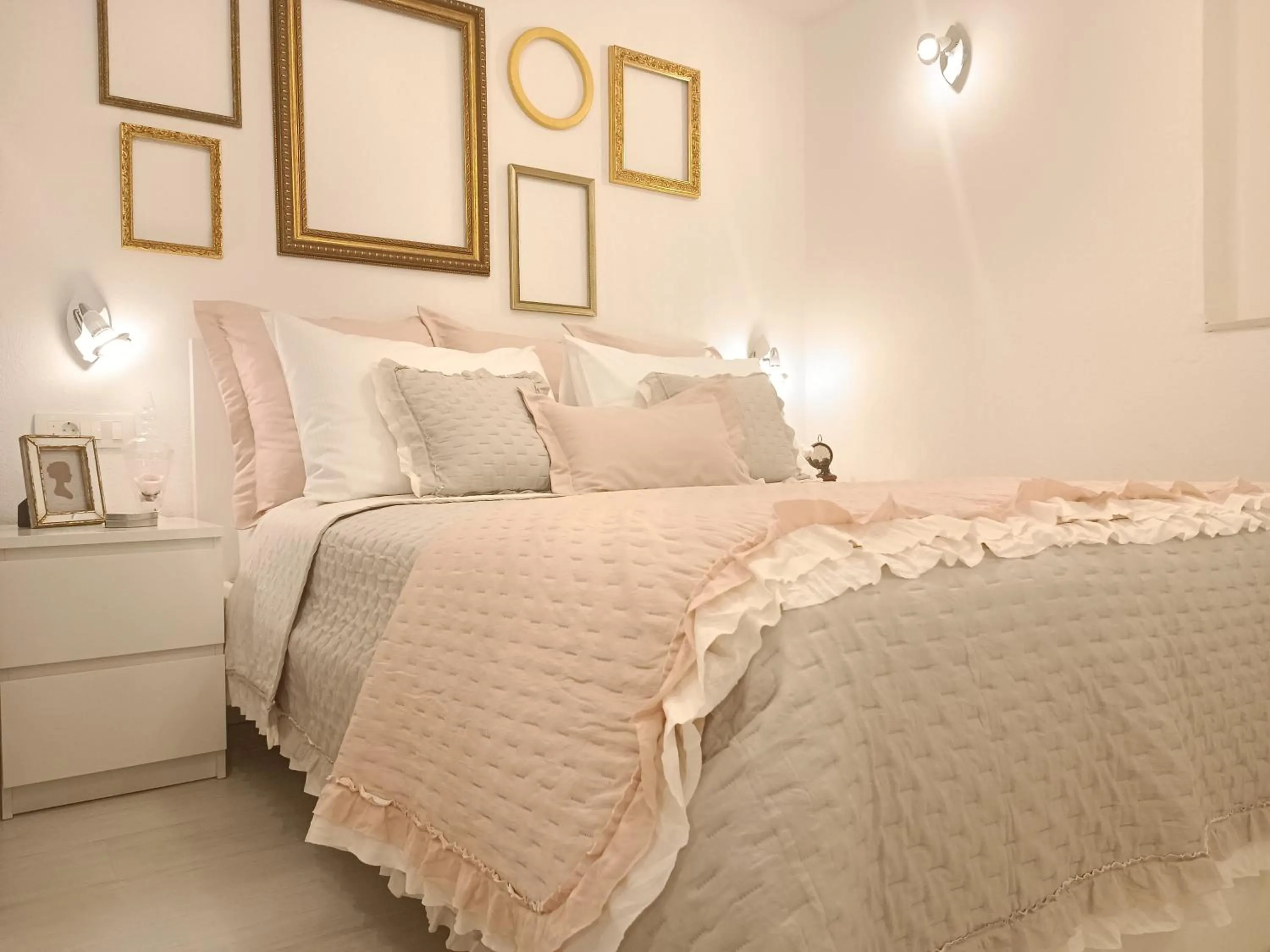 Bed in Summer Dream Studio