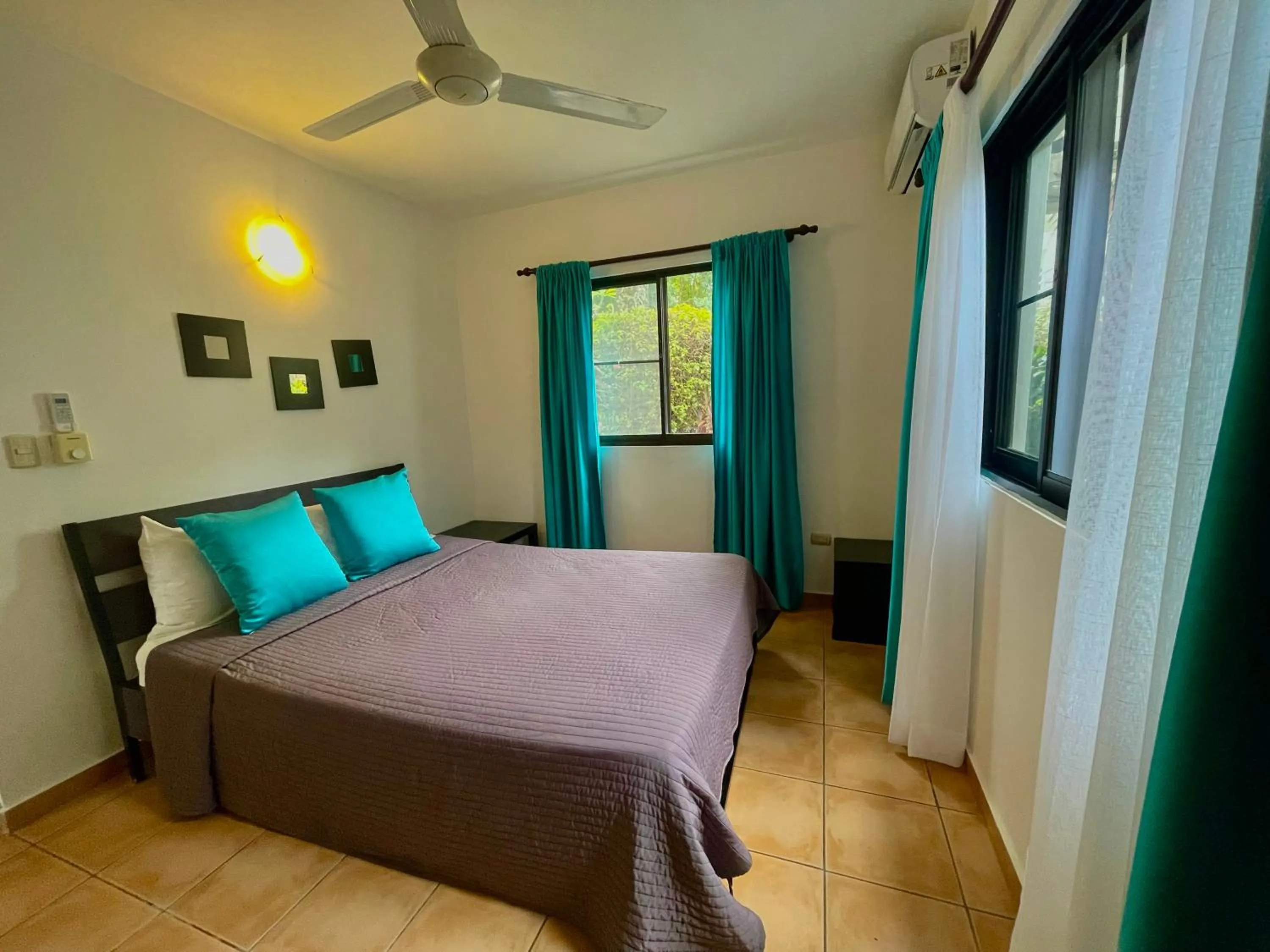 Bedroom, Bed in Coral Blanco Hotel