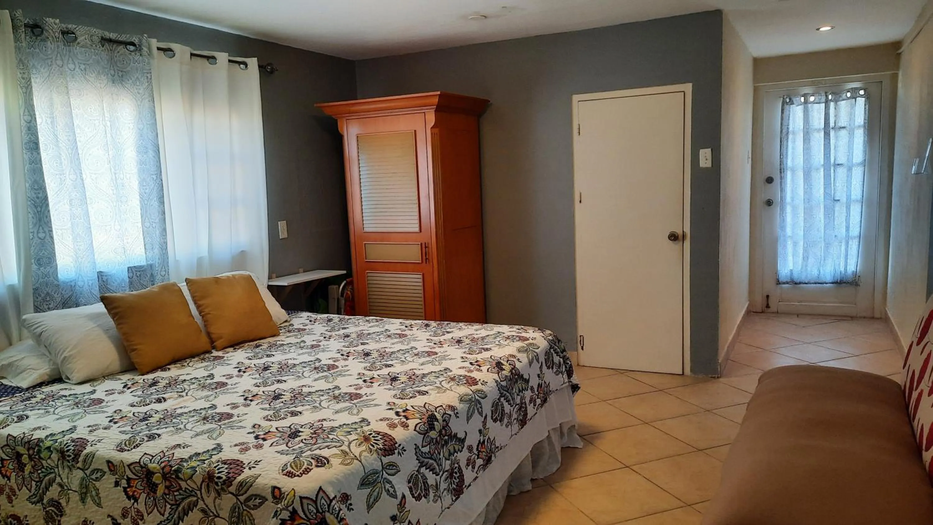 Bed in Aruba Cunucu Residence