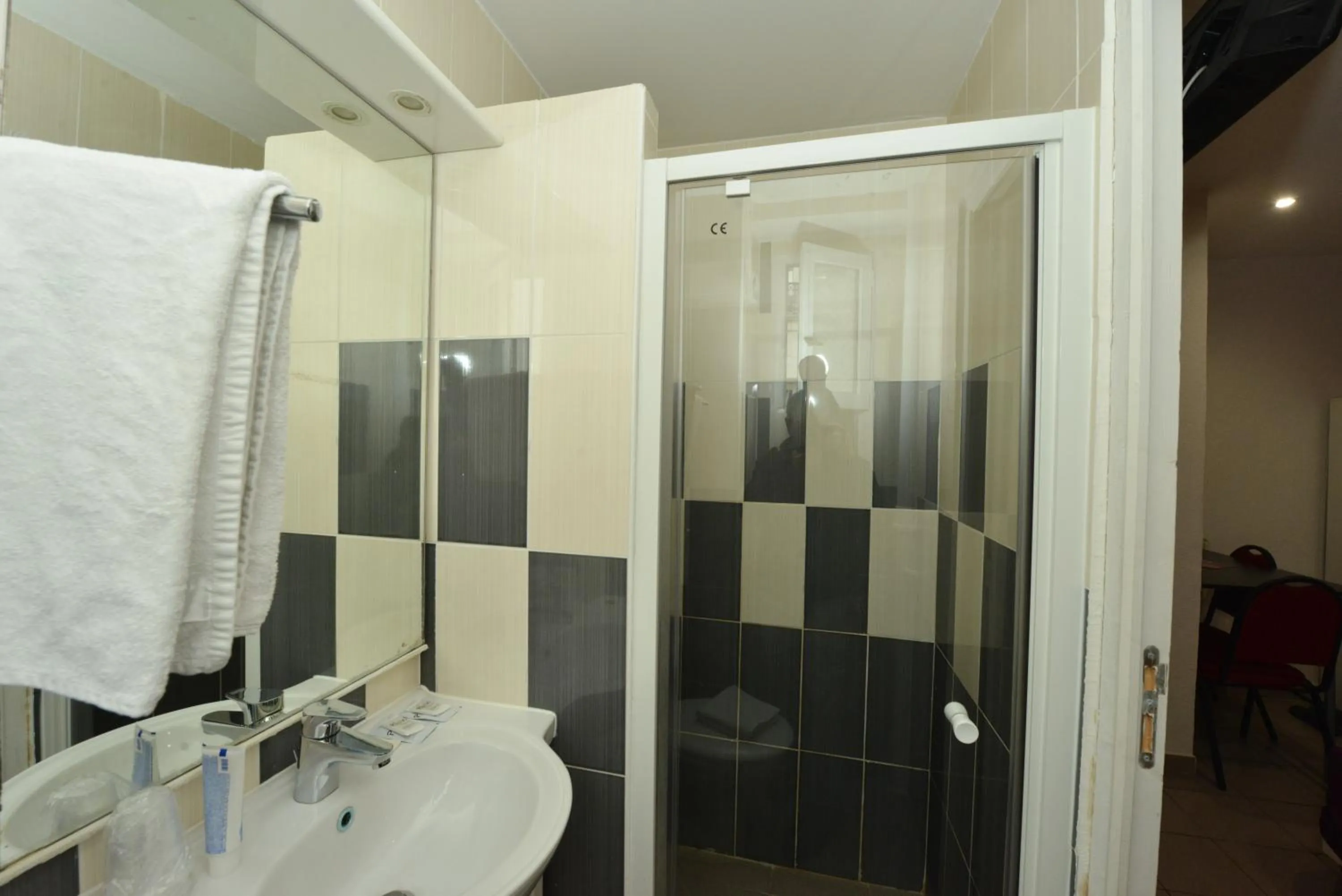 Bathroom in Hotel De La Poste