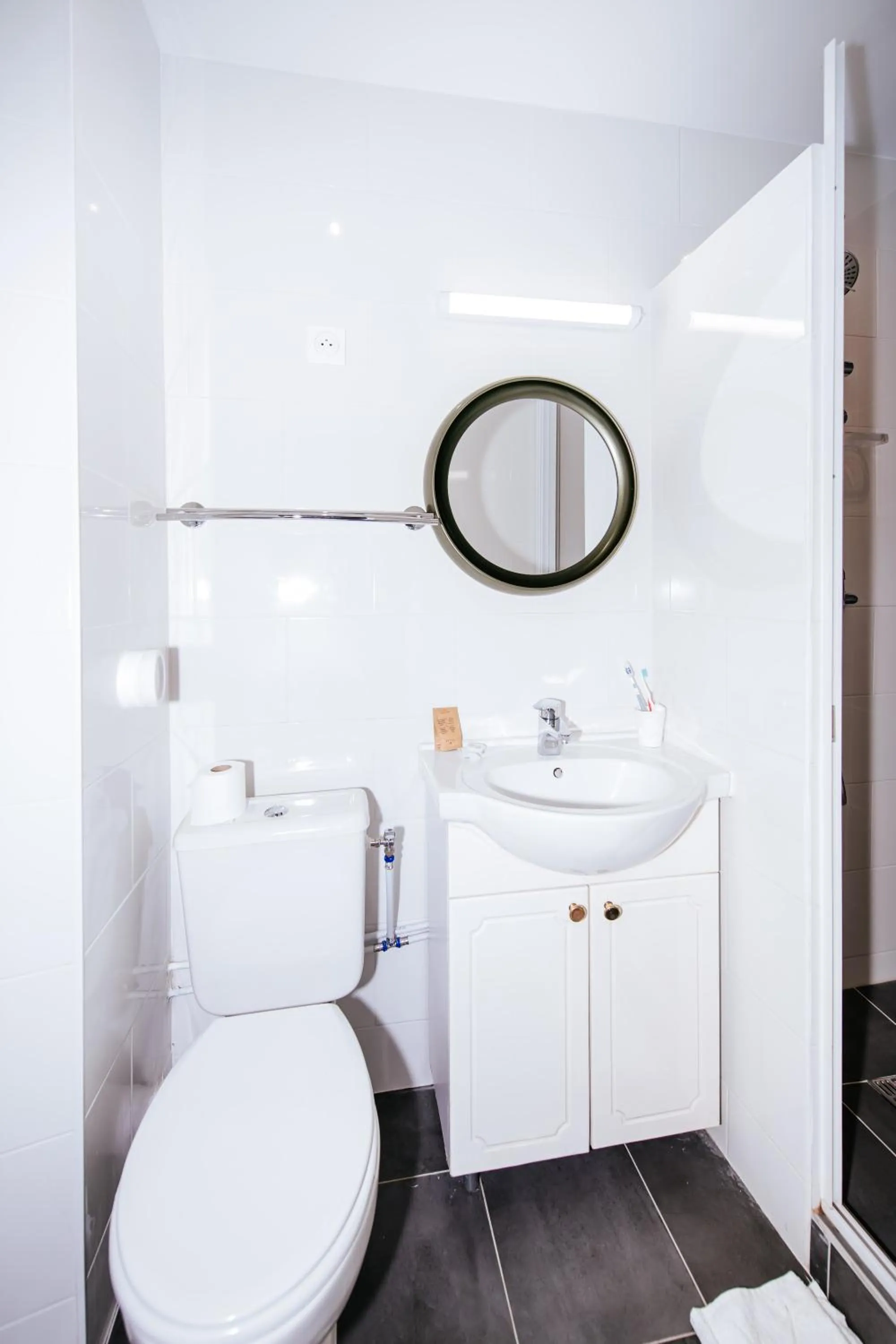 Toilet in Hotel De La Poste