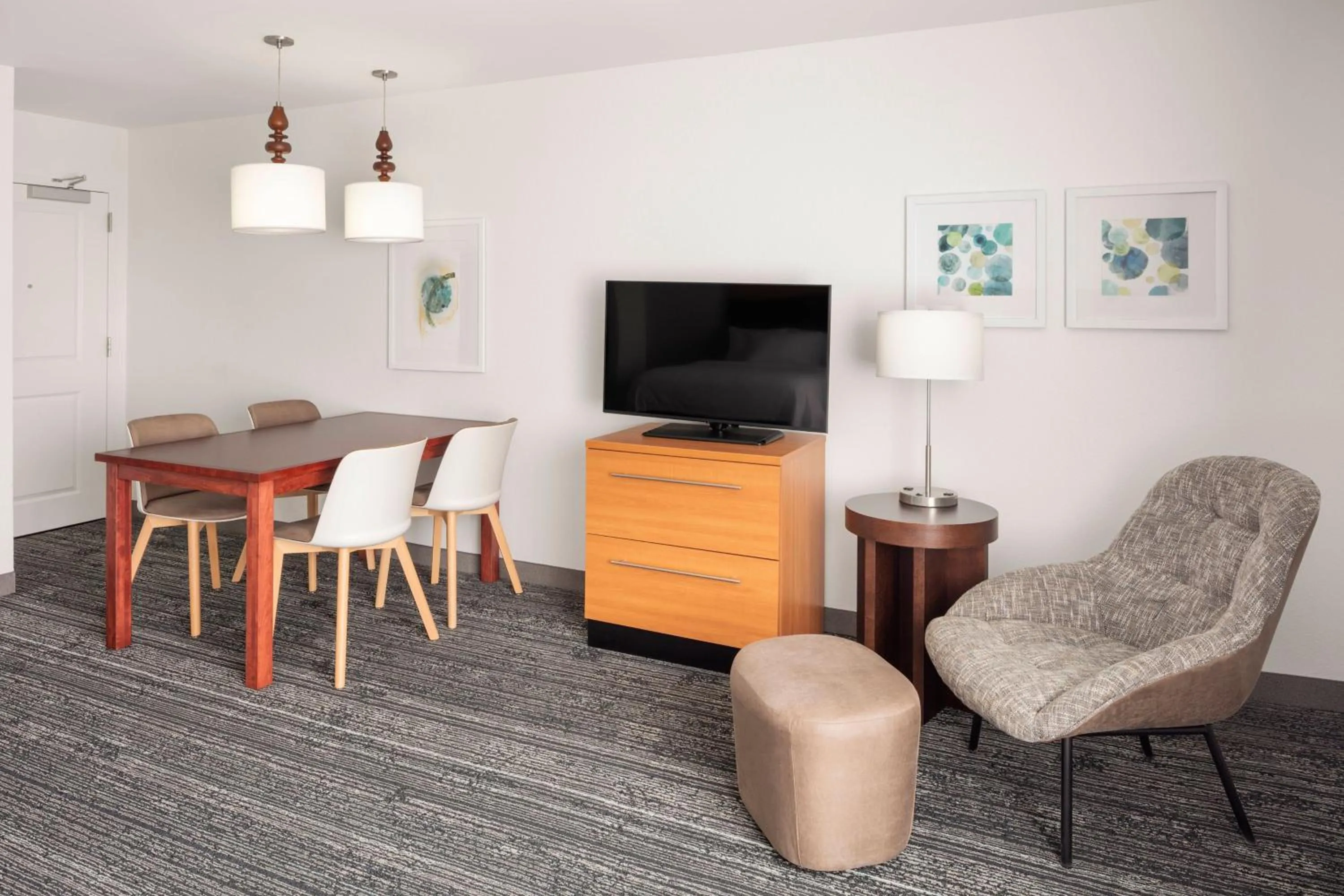 Living room in TownePlace Suites Bangor