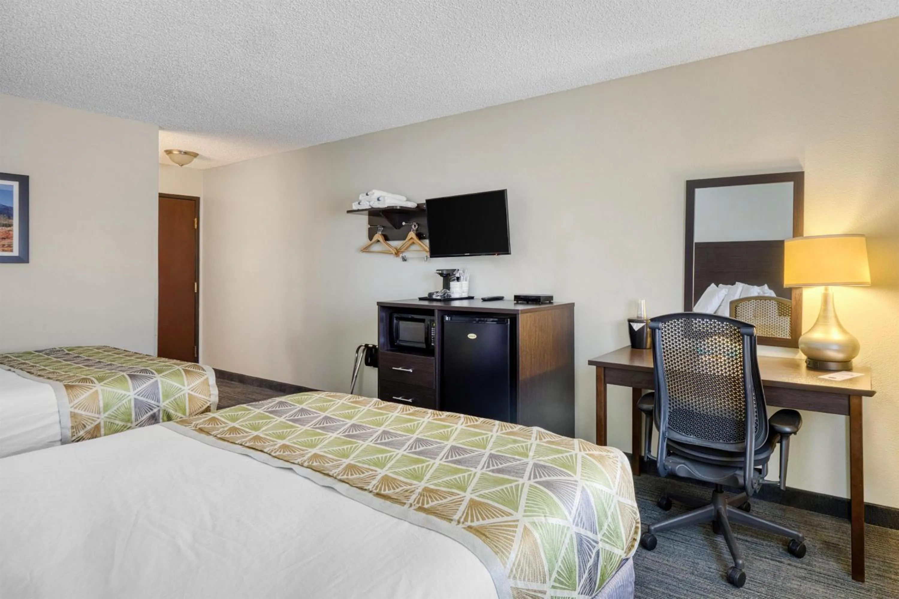 Bedroom, Bed in SureStay Plus by Best Western Montrose