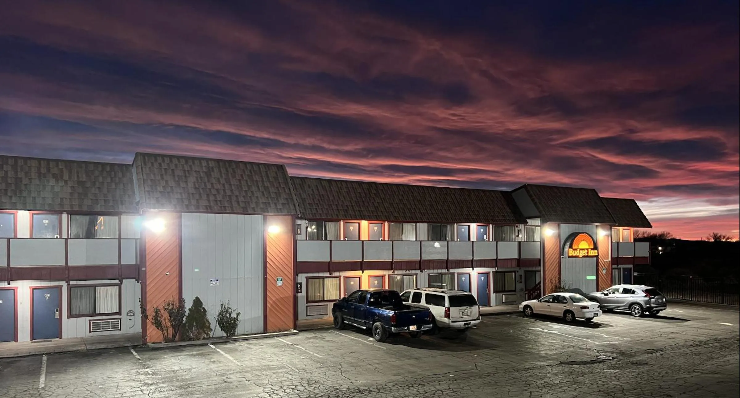 Property building in Budget Inn