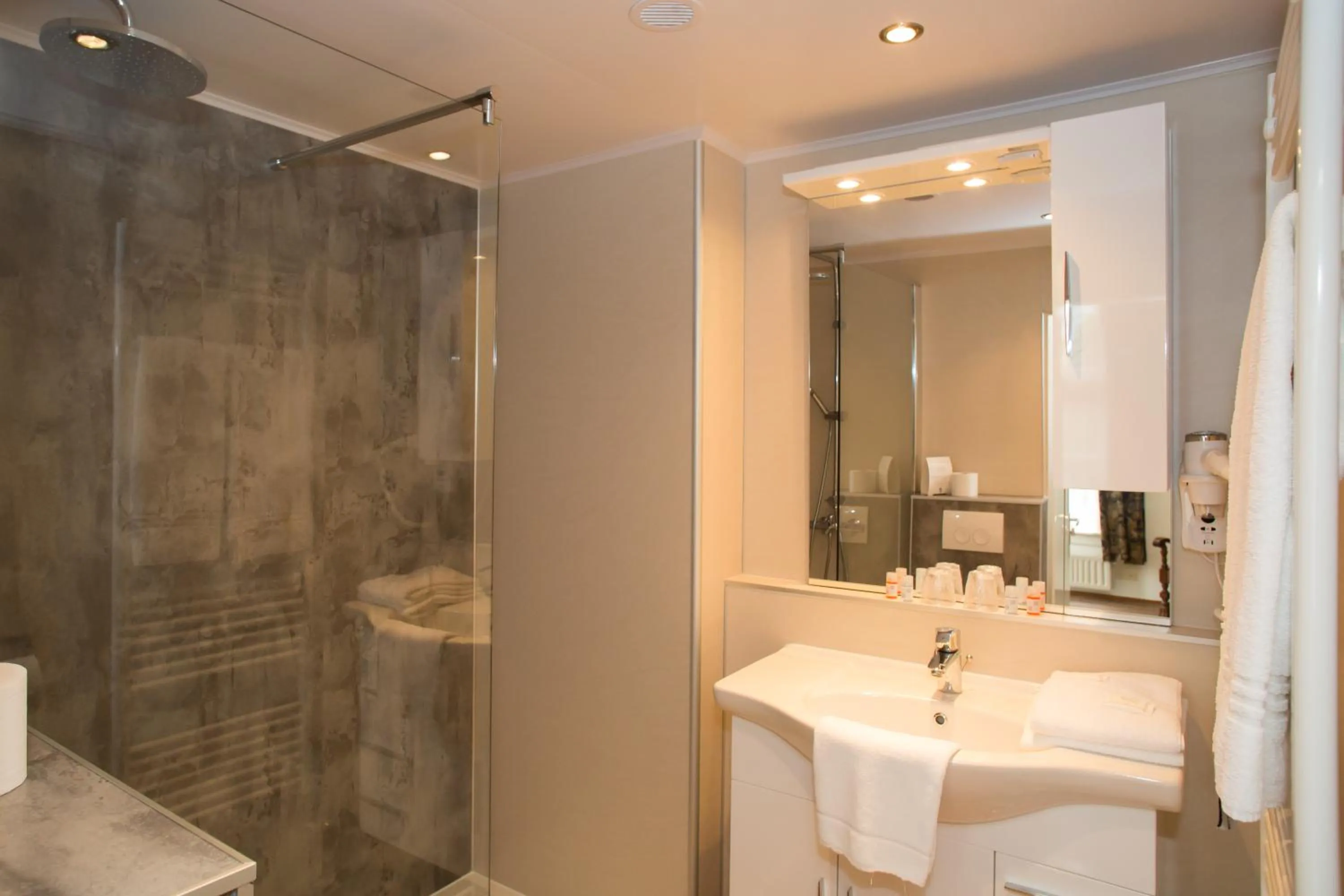 Bathroom in Landhotel De Hoofdige Boer