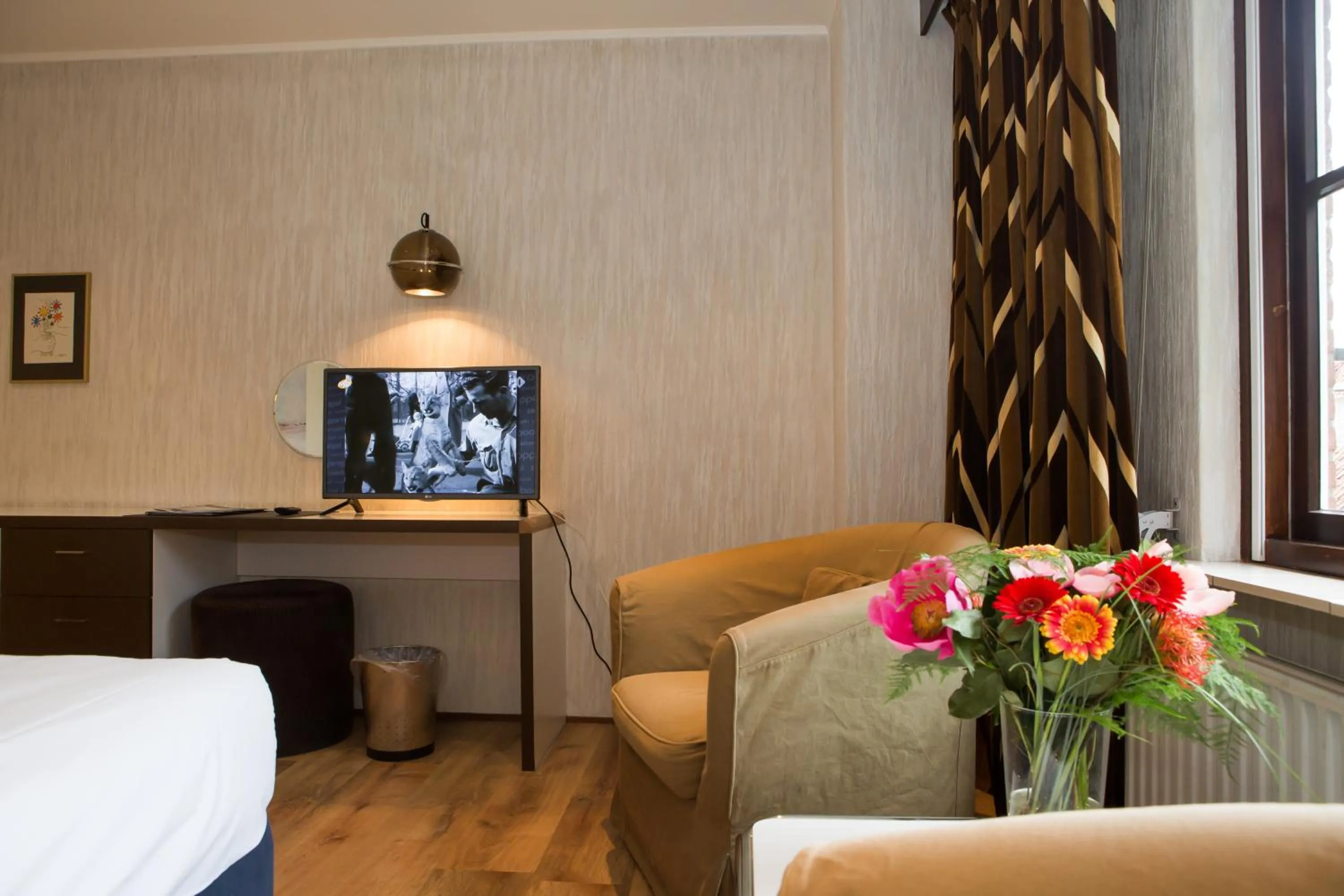 TV and multimedia, Bed in Landhotel De Hoofdige Boer