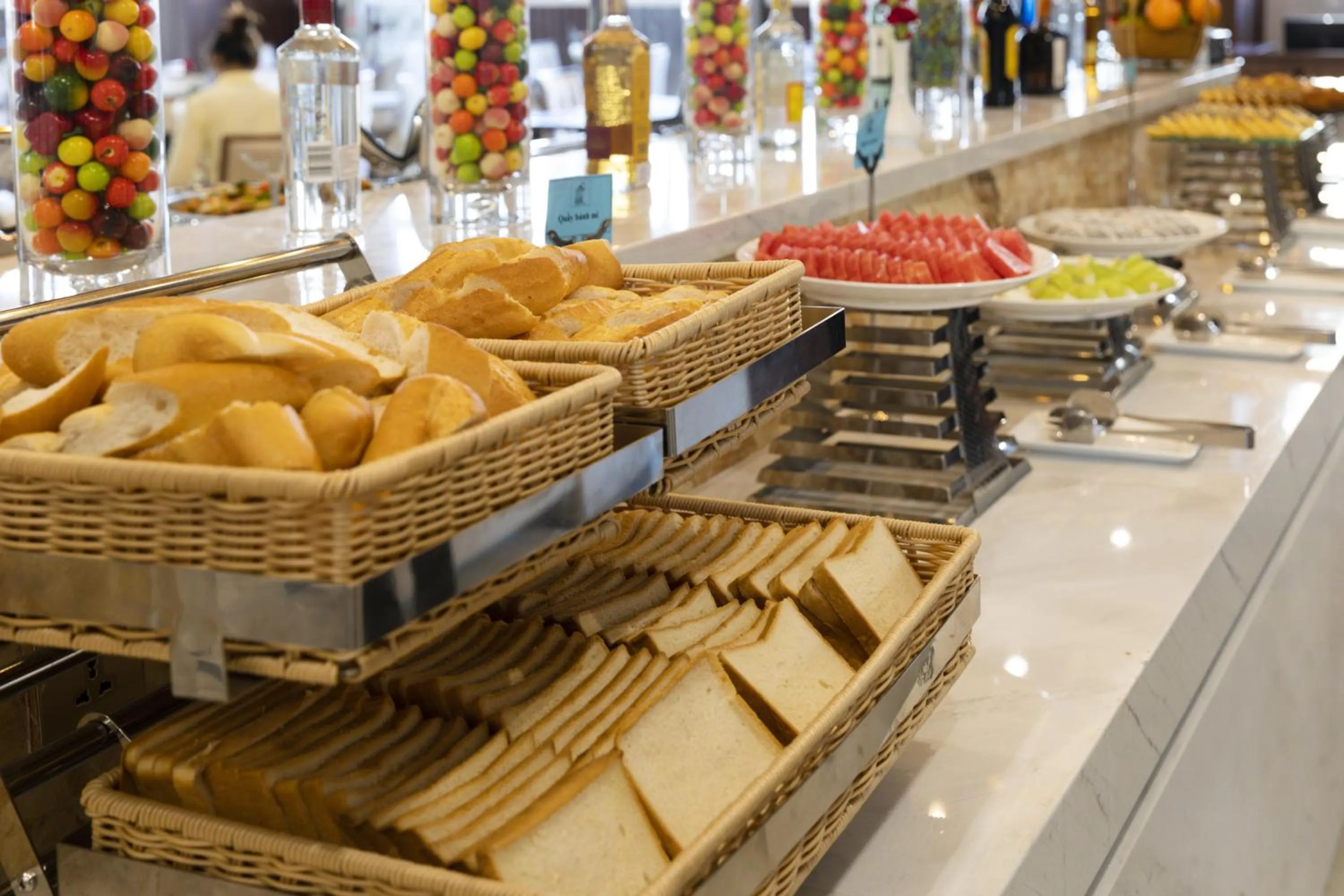 Restaurant/places to eat in Daphovina Hotel