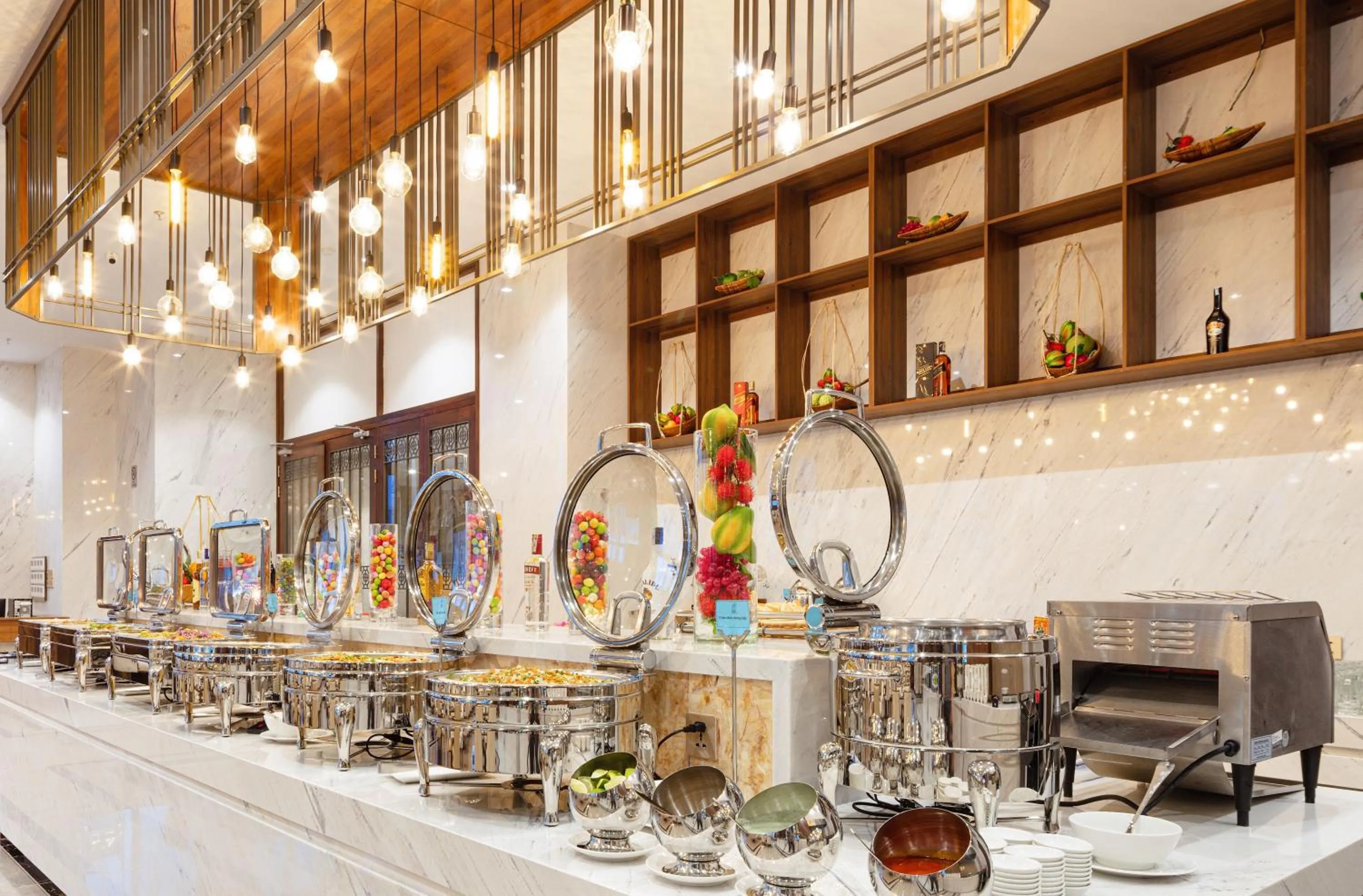 Restaurant/places to eat in Daphovina Hotel