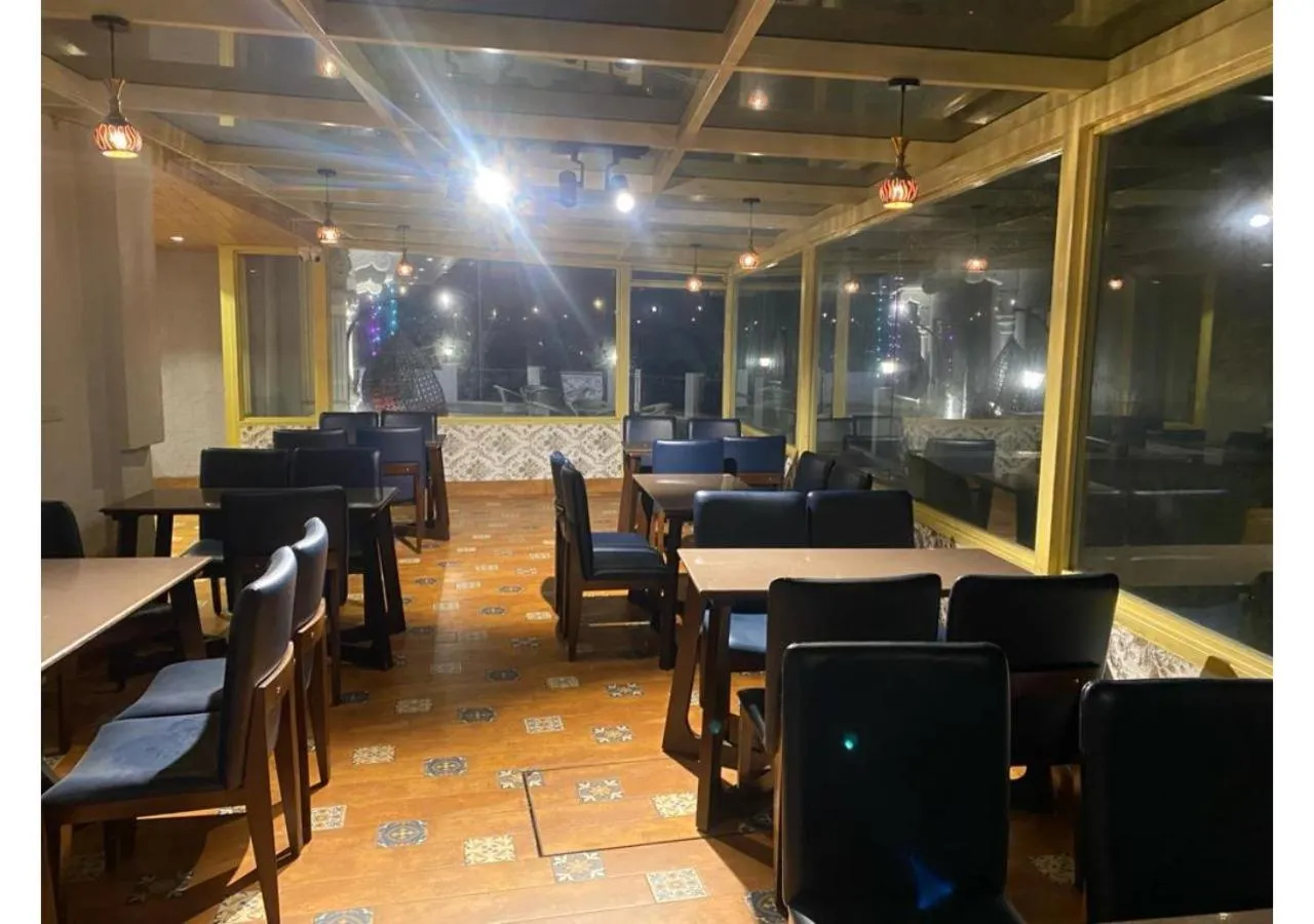 Restaurant/places to eat in Mountain Glow