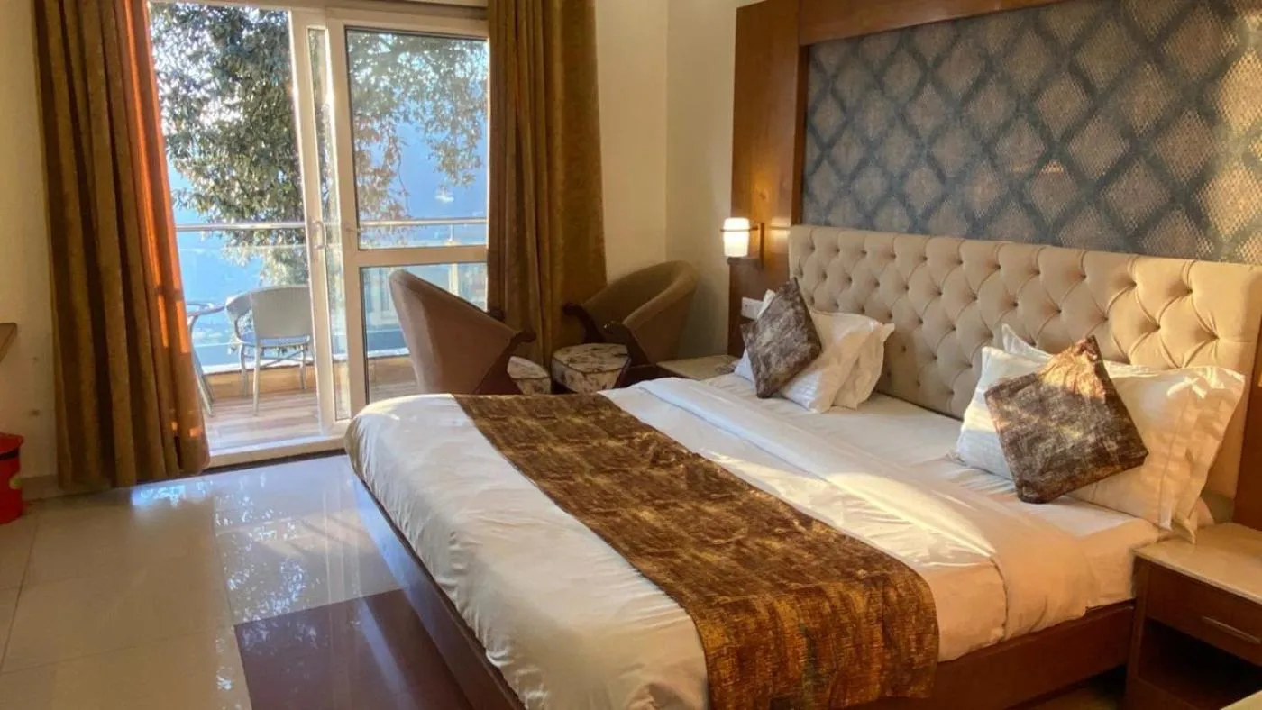 Bedroom, Bed in Mountain Glow