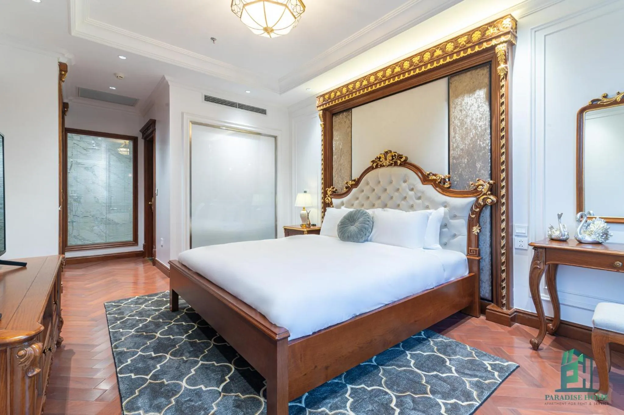 Bedroom, Bed in Luxe Paradise Suite Hotel Trich Sai