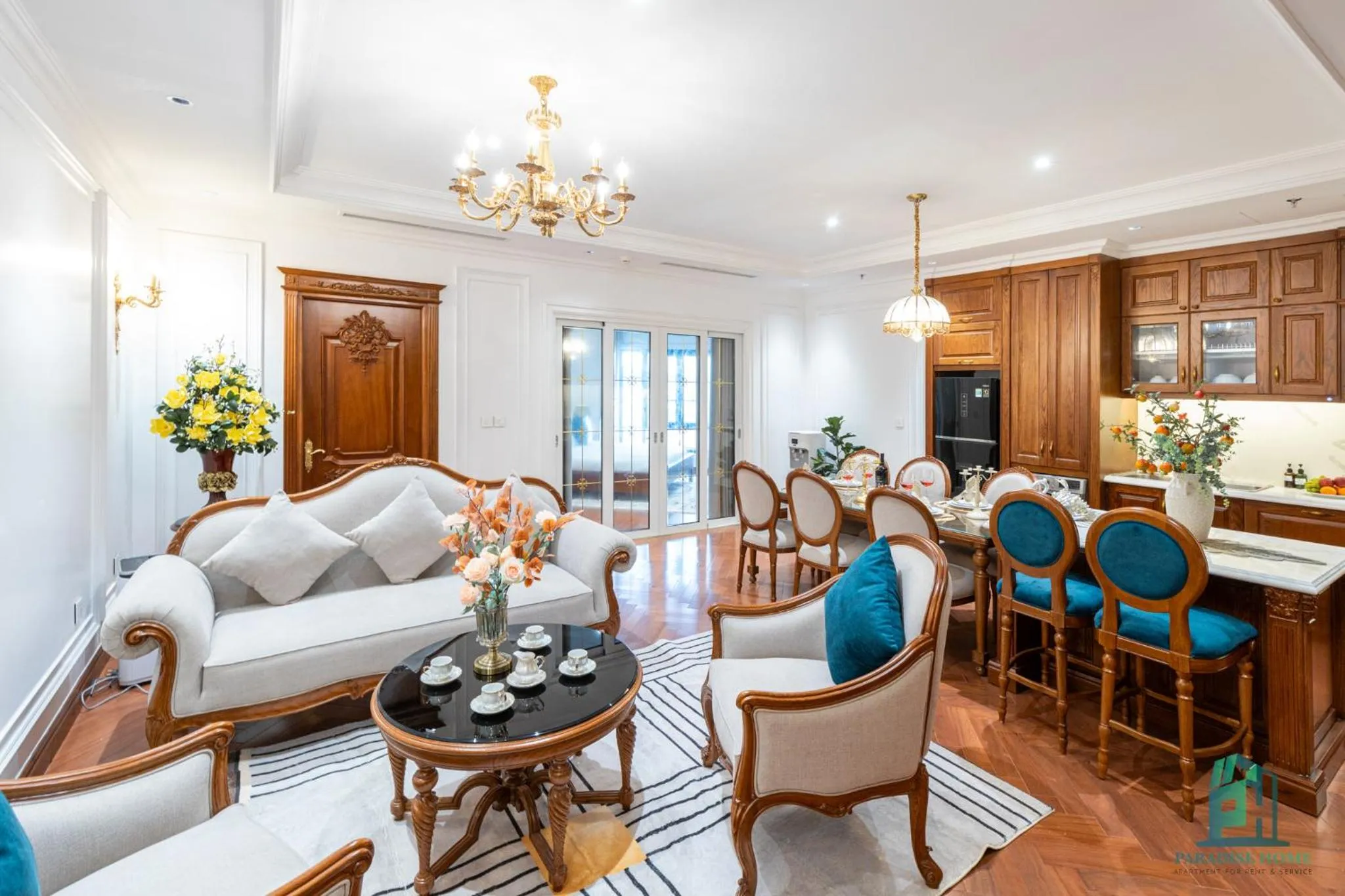 Living room in Luxe Paradise Suite Hotel Trich Sai