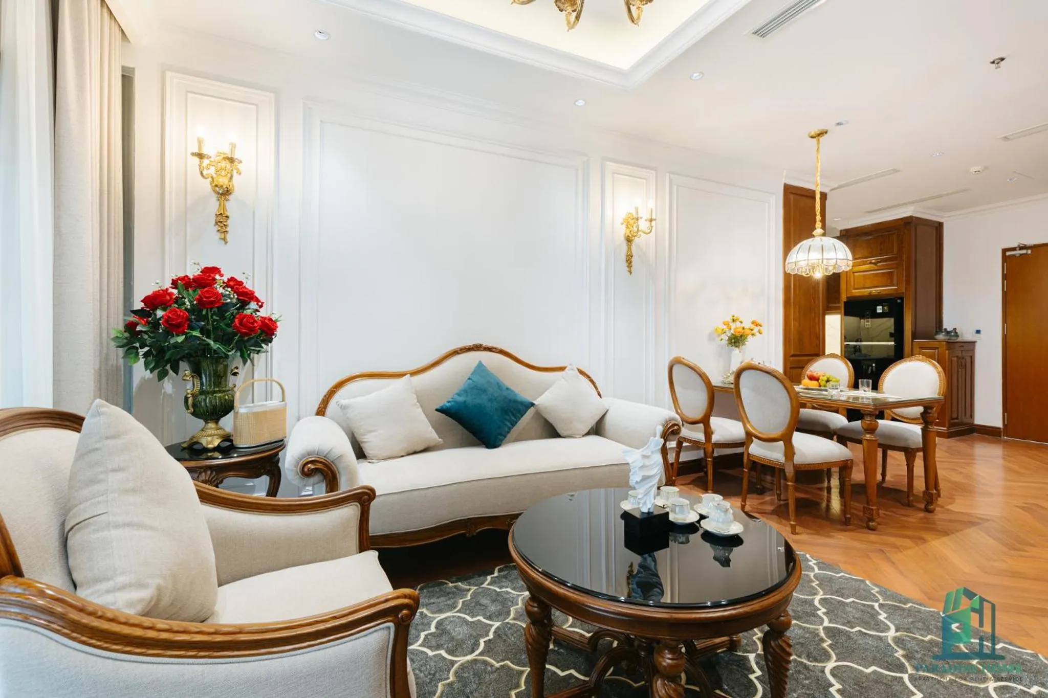 Living room in Luxe Paradise Suite Hotel Trich Sai