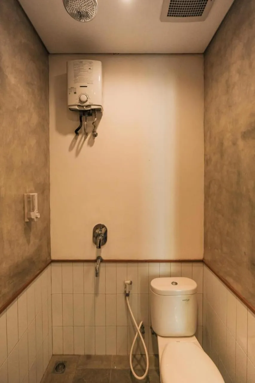 Toilet in Djajanti House