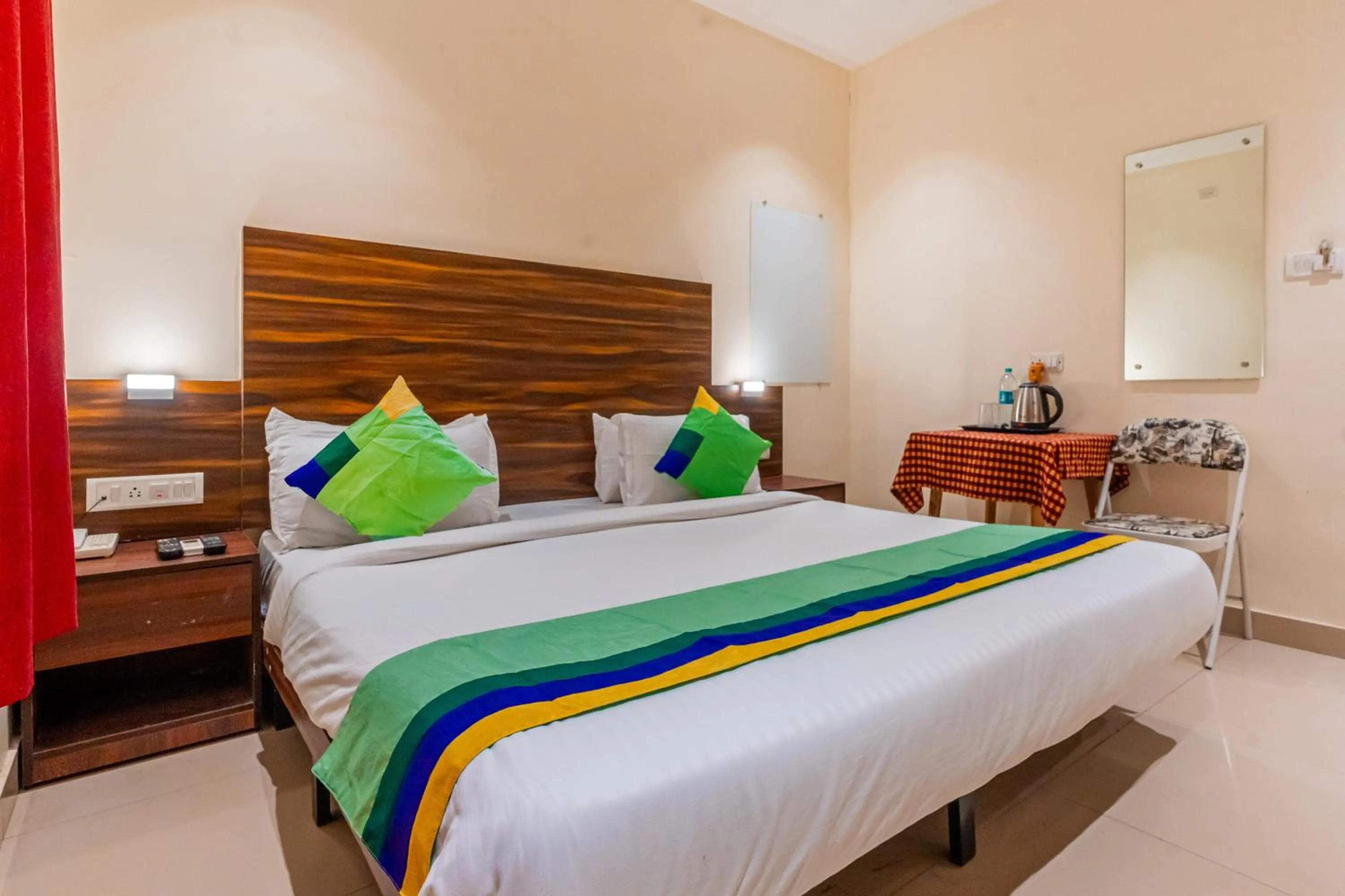 Bedroom, Bed in Treebo Express Inn