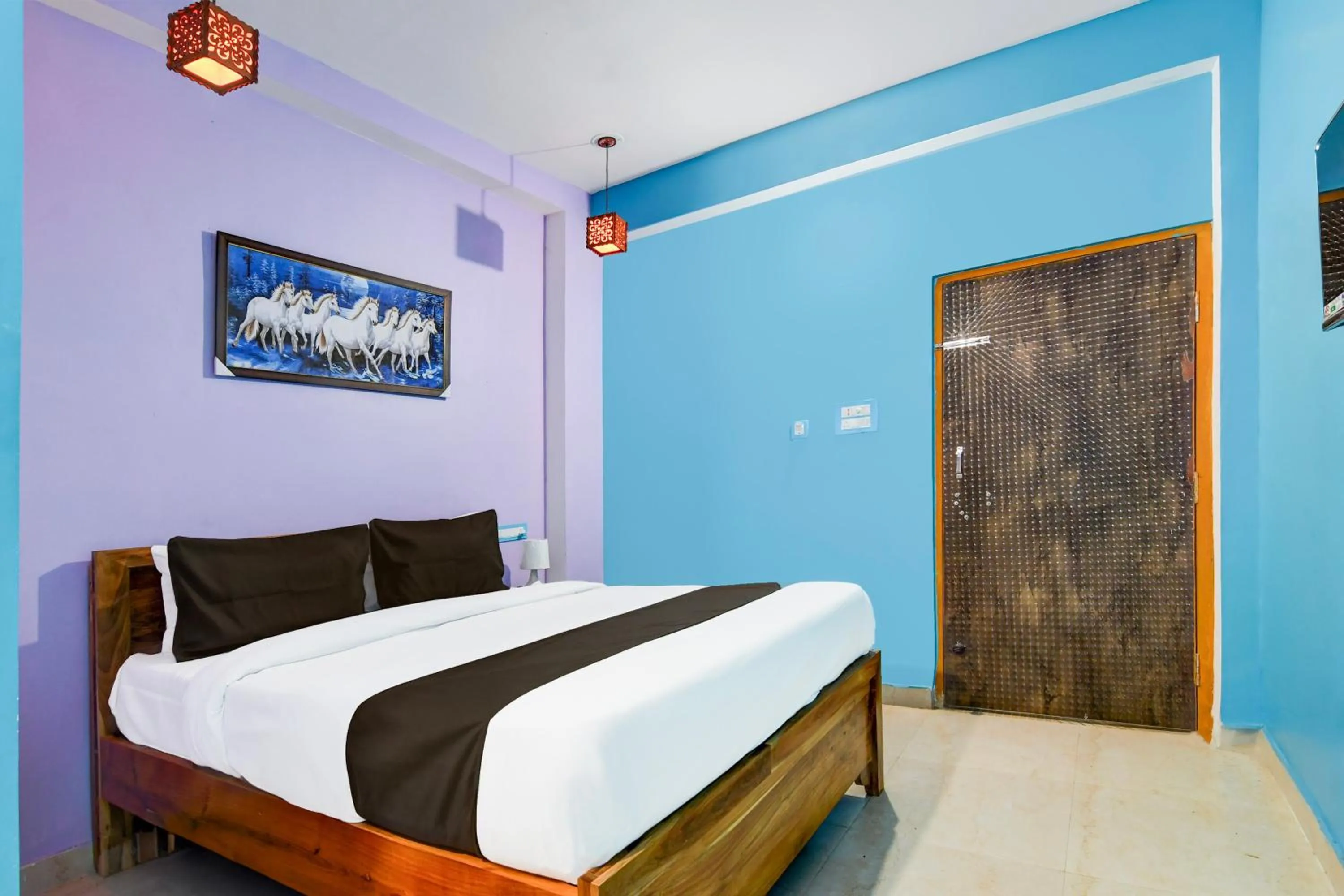 Bedroom, Bed in Hotel O Blue Valley