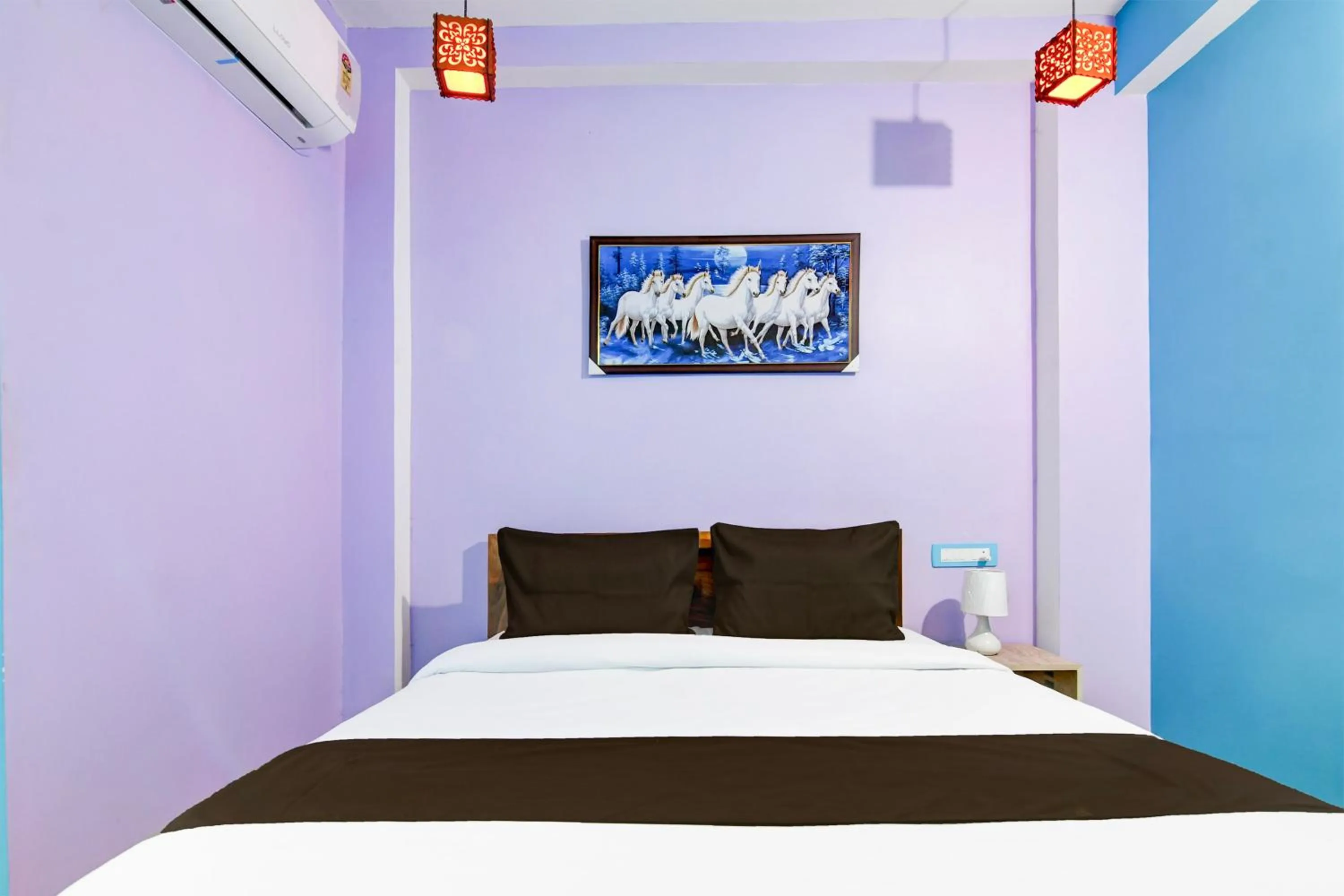 Bedroom, Bed in Super Hotel O Blue Valley