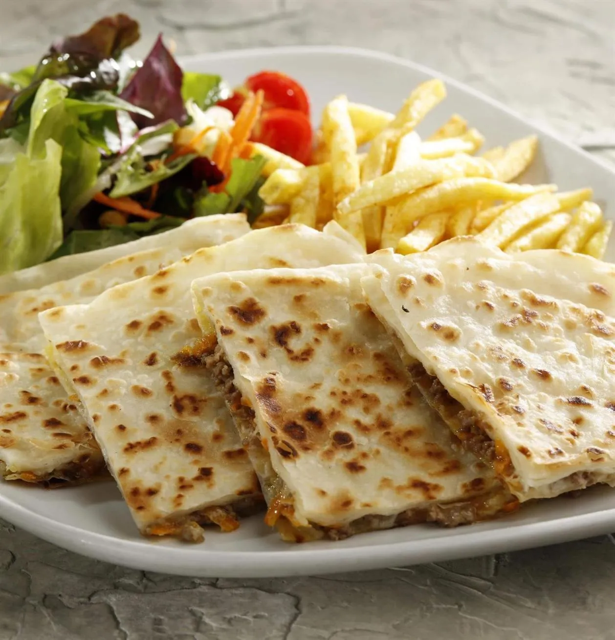 Restaurant/places to eat in ANGRAND HOTEL