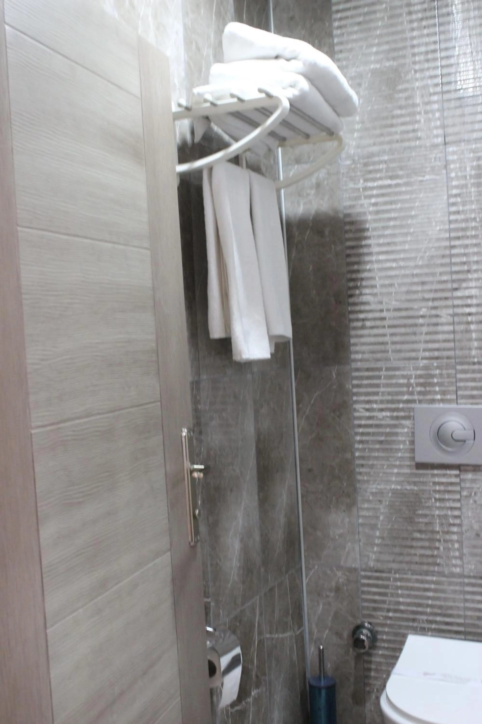 Shower in ANGRAND HOTEL