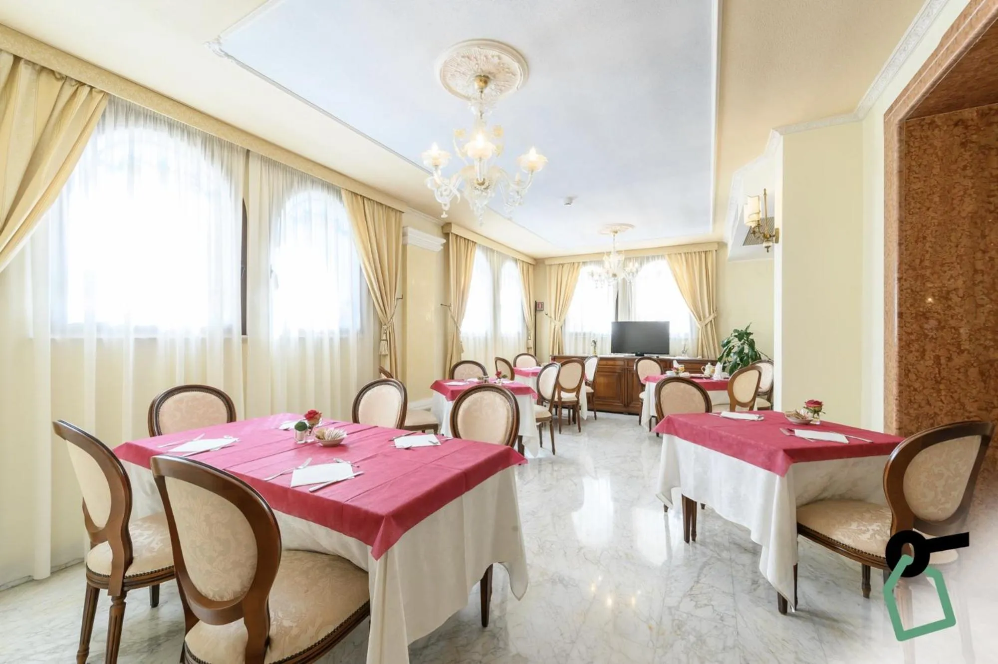 Restaurant/places to eat in Hotiday Olbia Porto