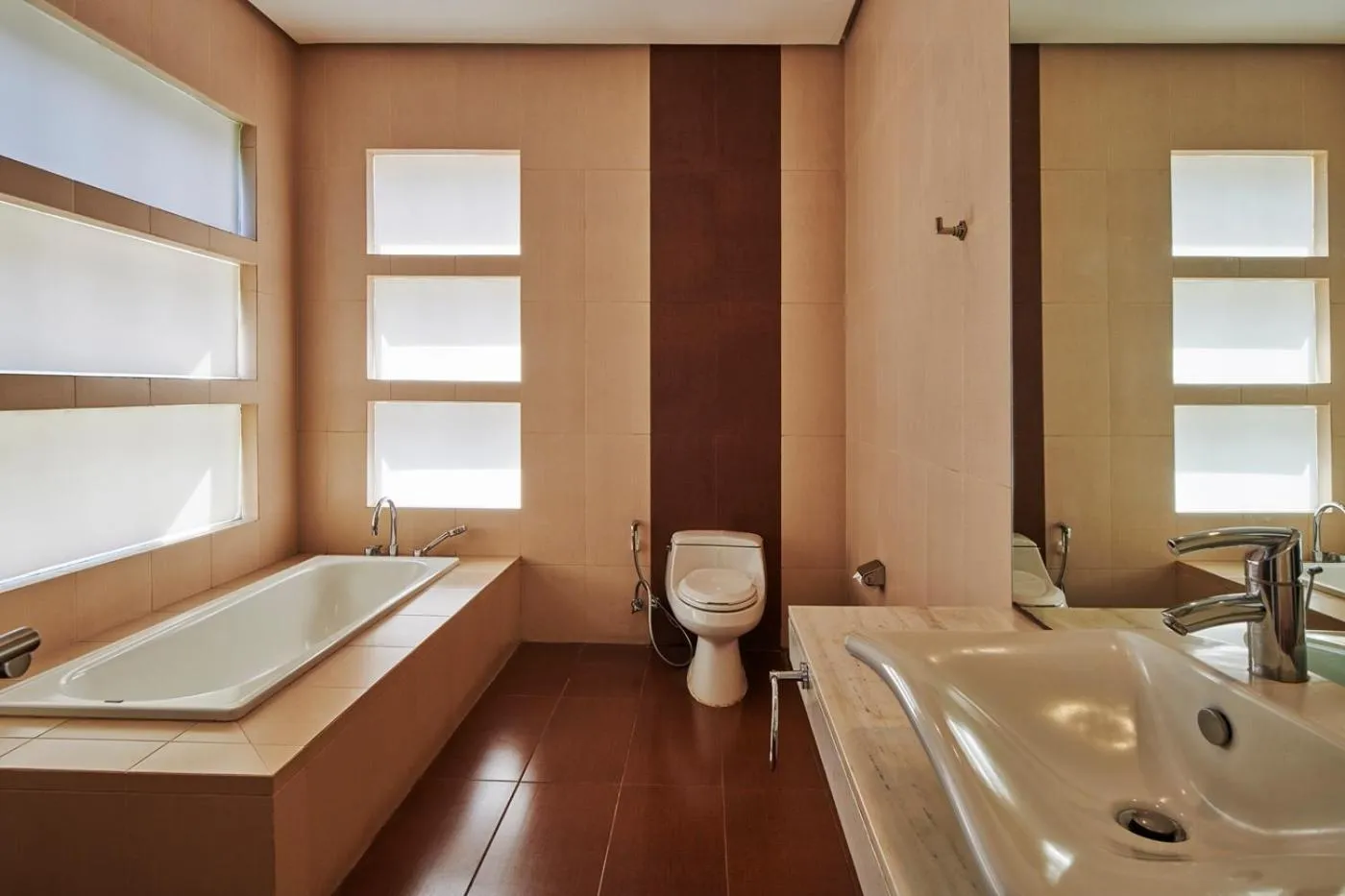 Bathroom in Breeze blows city view villa 5 bedrooms with a private swimming pool and a familly room