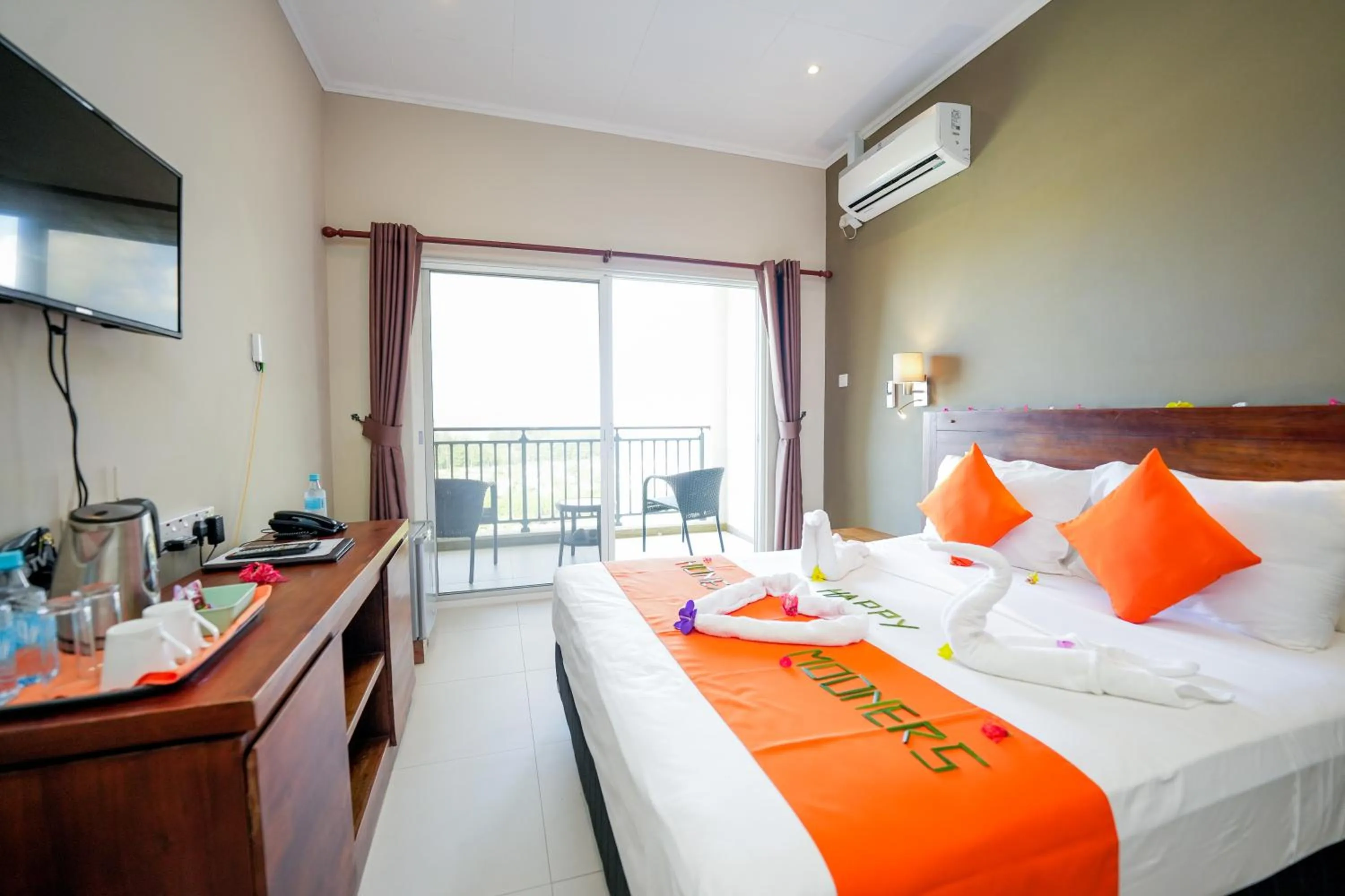 Bed in The Ridge Residence