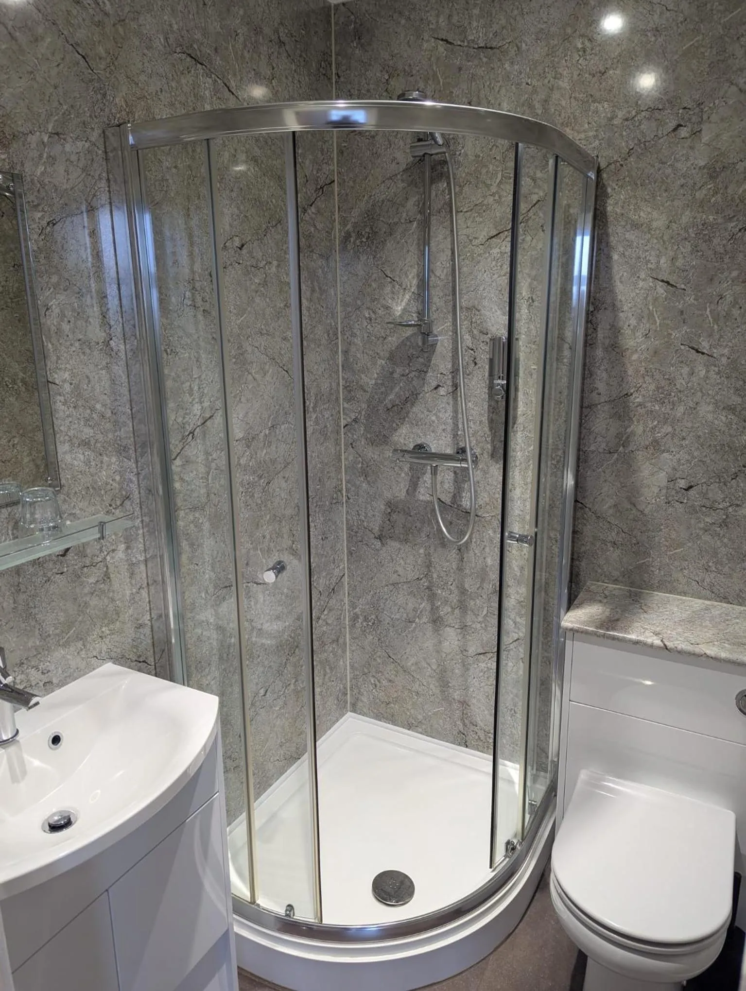 Bathroom in King Alfred Hotel