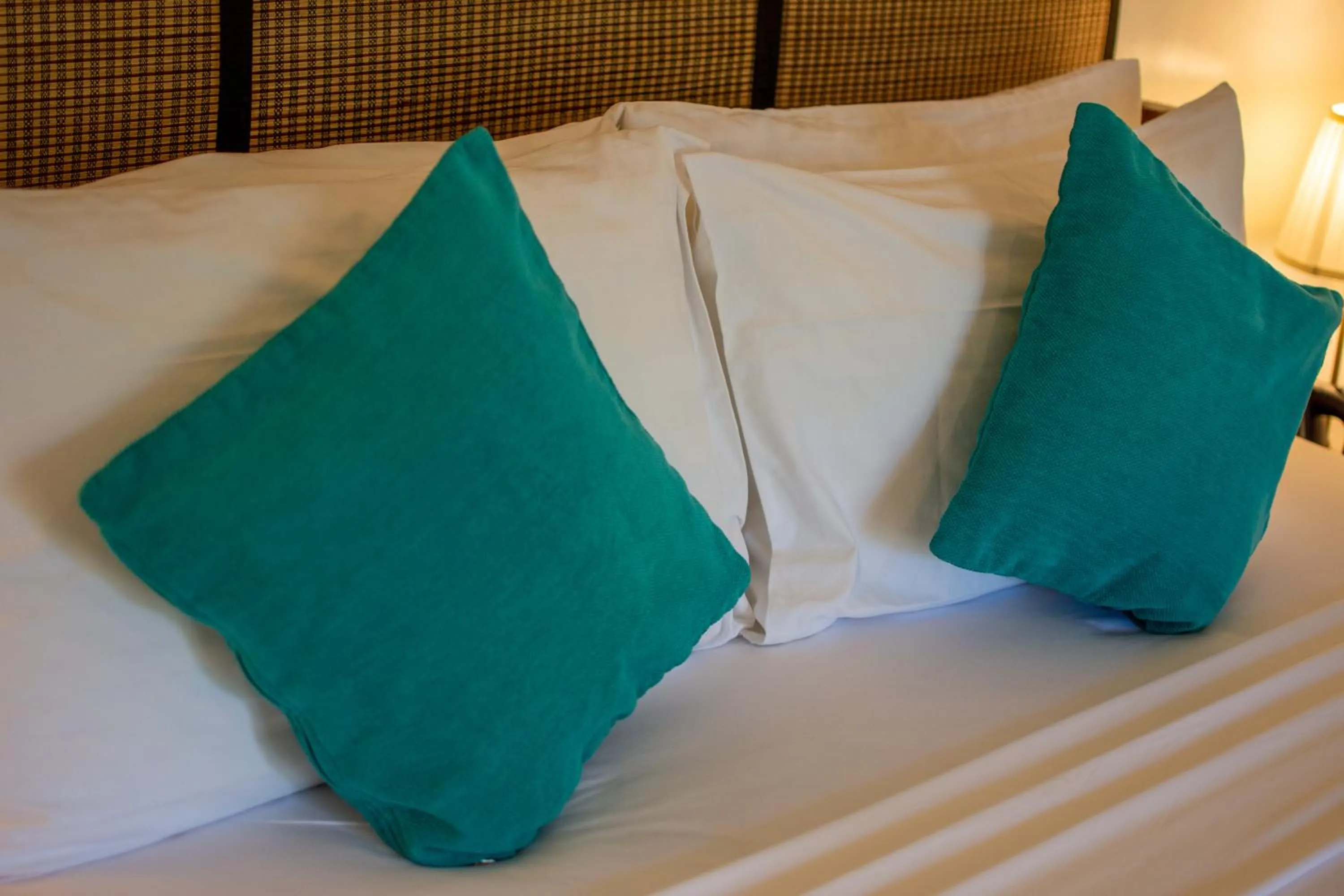 Bed in Cadlao Resort and Restaurant